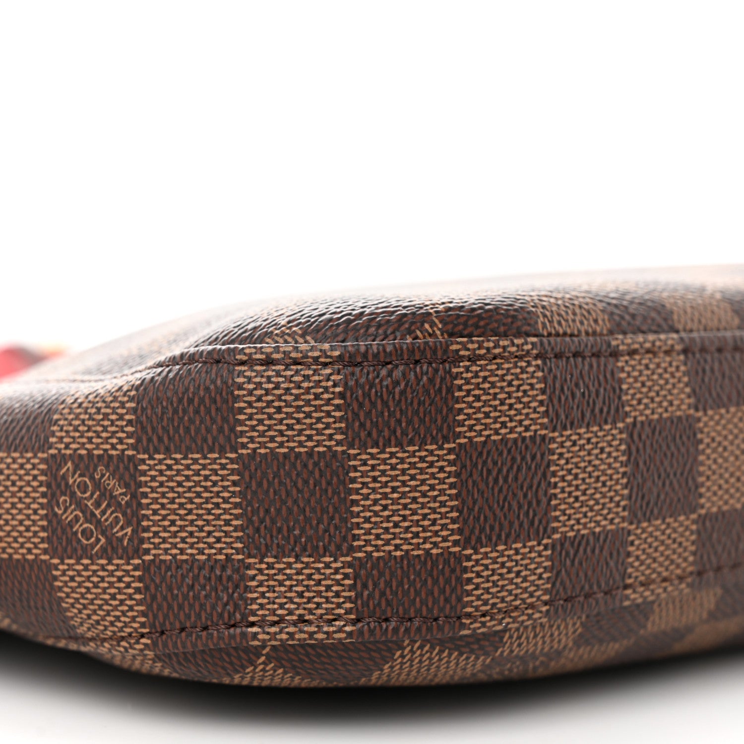 Louis Vuitton Damier Ebene South Bank Besace 9 of 11