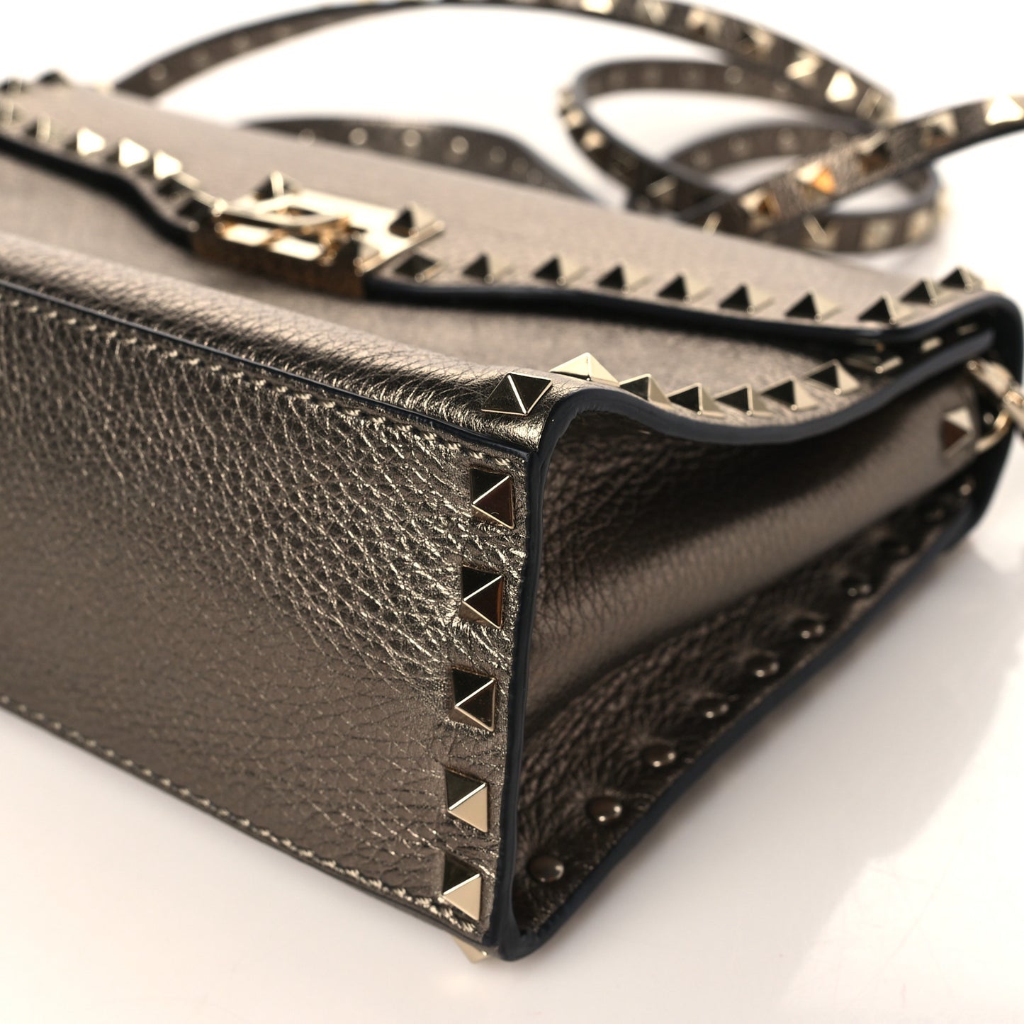 Metallic Pebbled Calfskin Small Rockstud Single Handle Flap Bag Sasso