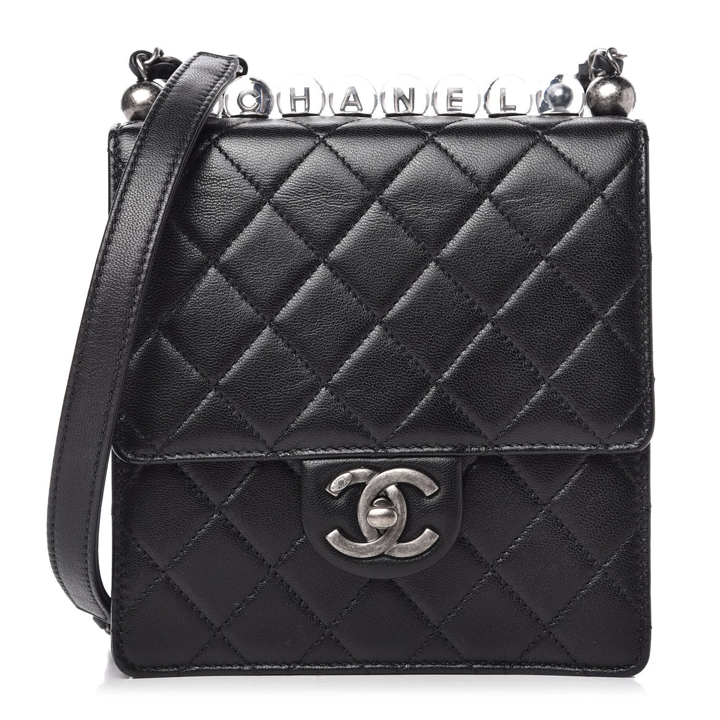 Lambskin Quilted Chic Pearls Flap Black