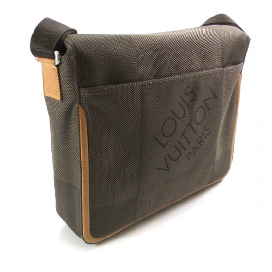 Damier Geant Messenger Bag Terre