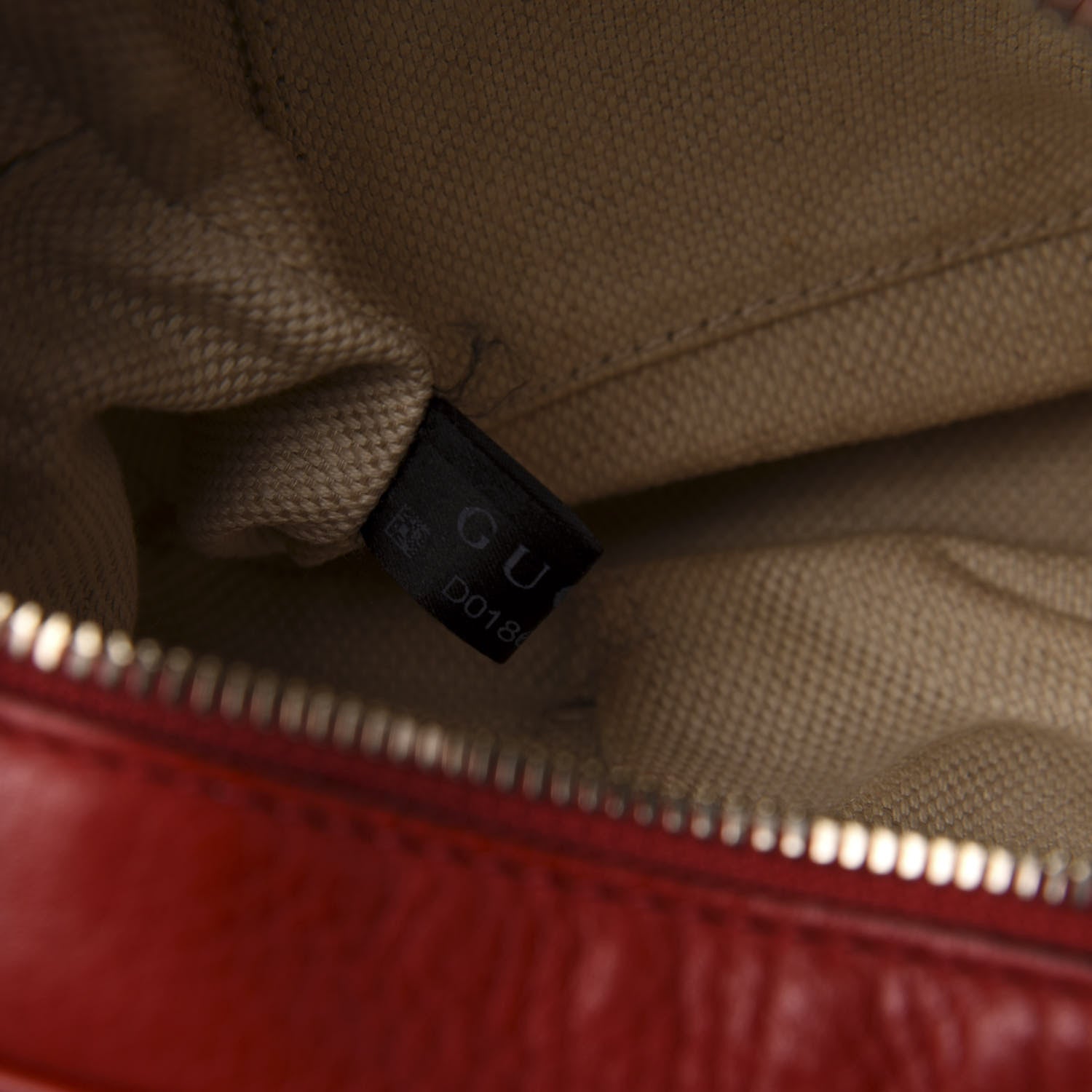Gucci Pebbled Calfskin Small Soho Disco Bag Tabasco Red 8 of 16