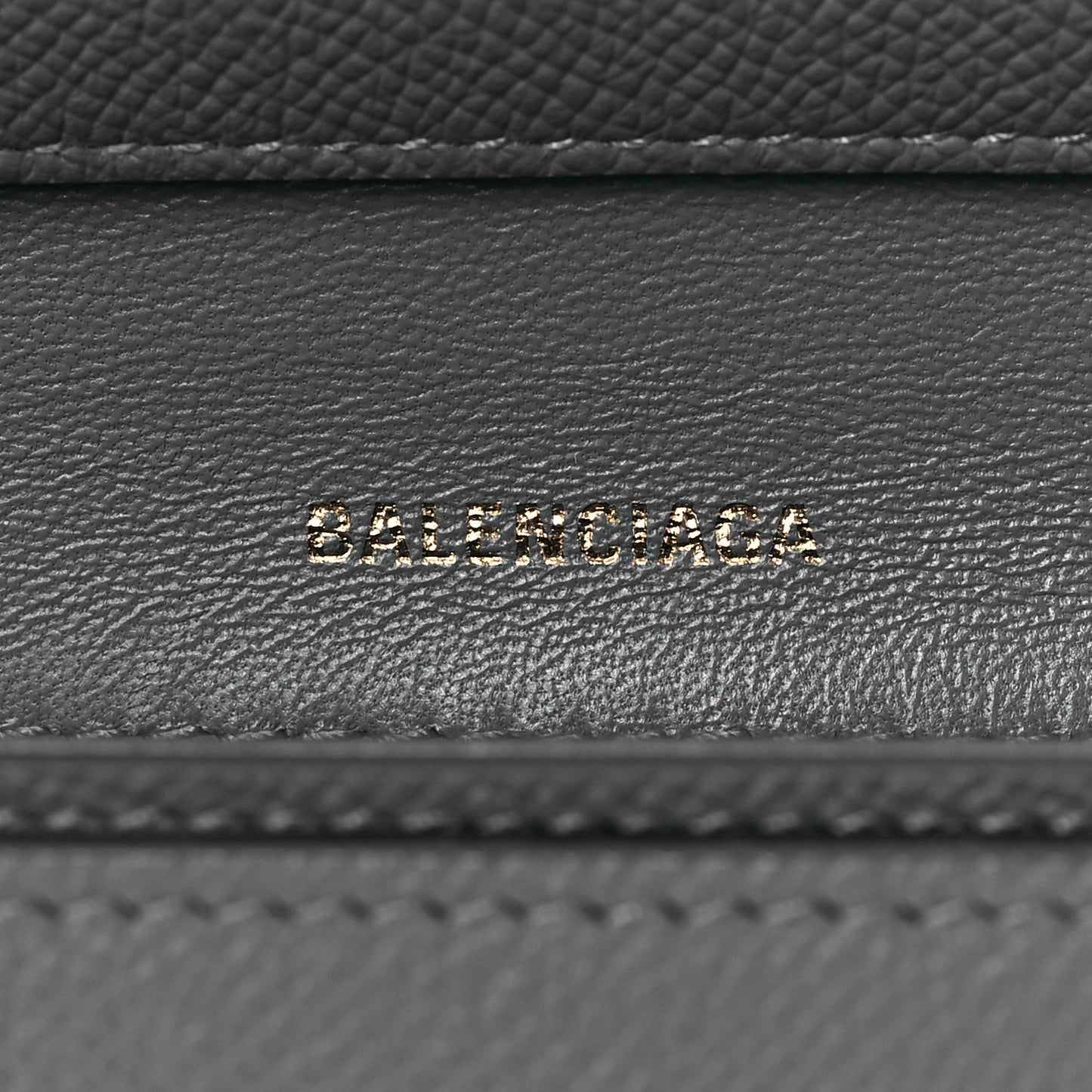 Grained Calfskin Logo Ville Day Bag XS Gris Perle Fonce White