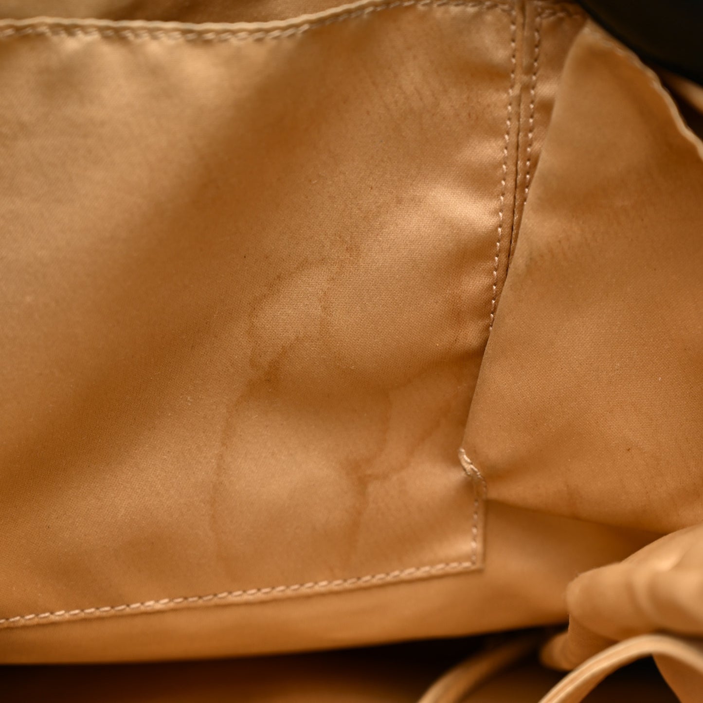 Lambskin Medium Rodeo Drive Tote Black