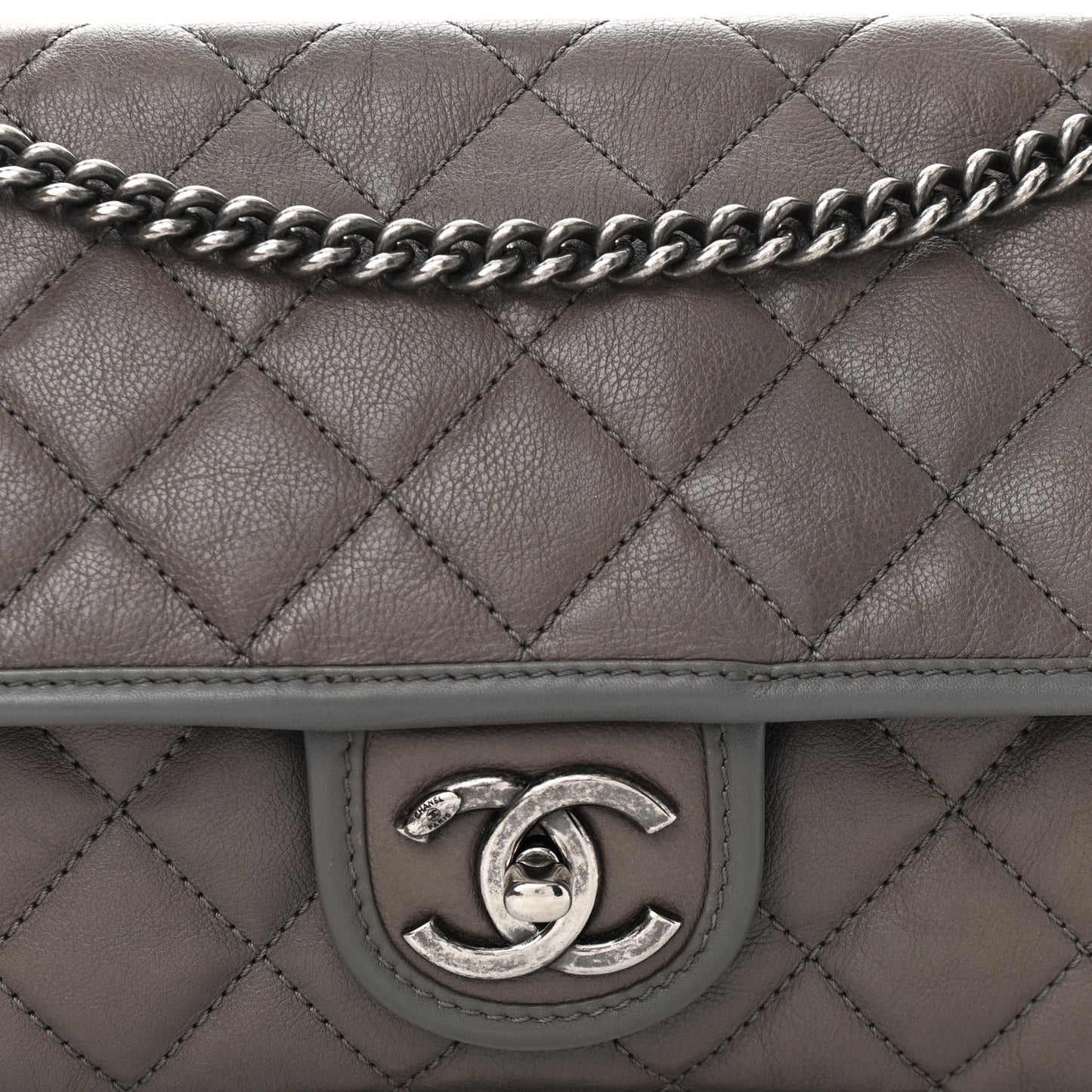 Calfskin Medium Casual Riviera Flap Dark Grey