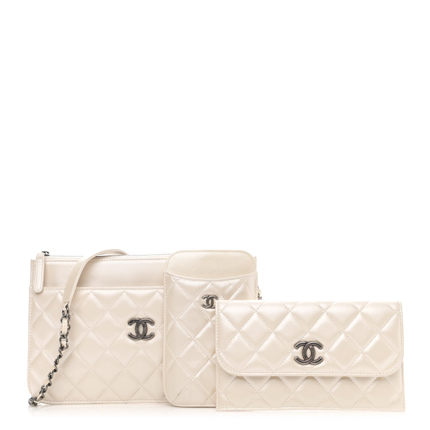 Lambskin Quilted Clutch With Chain White