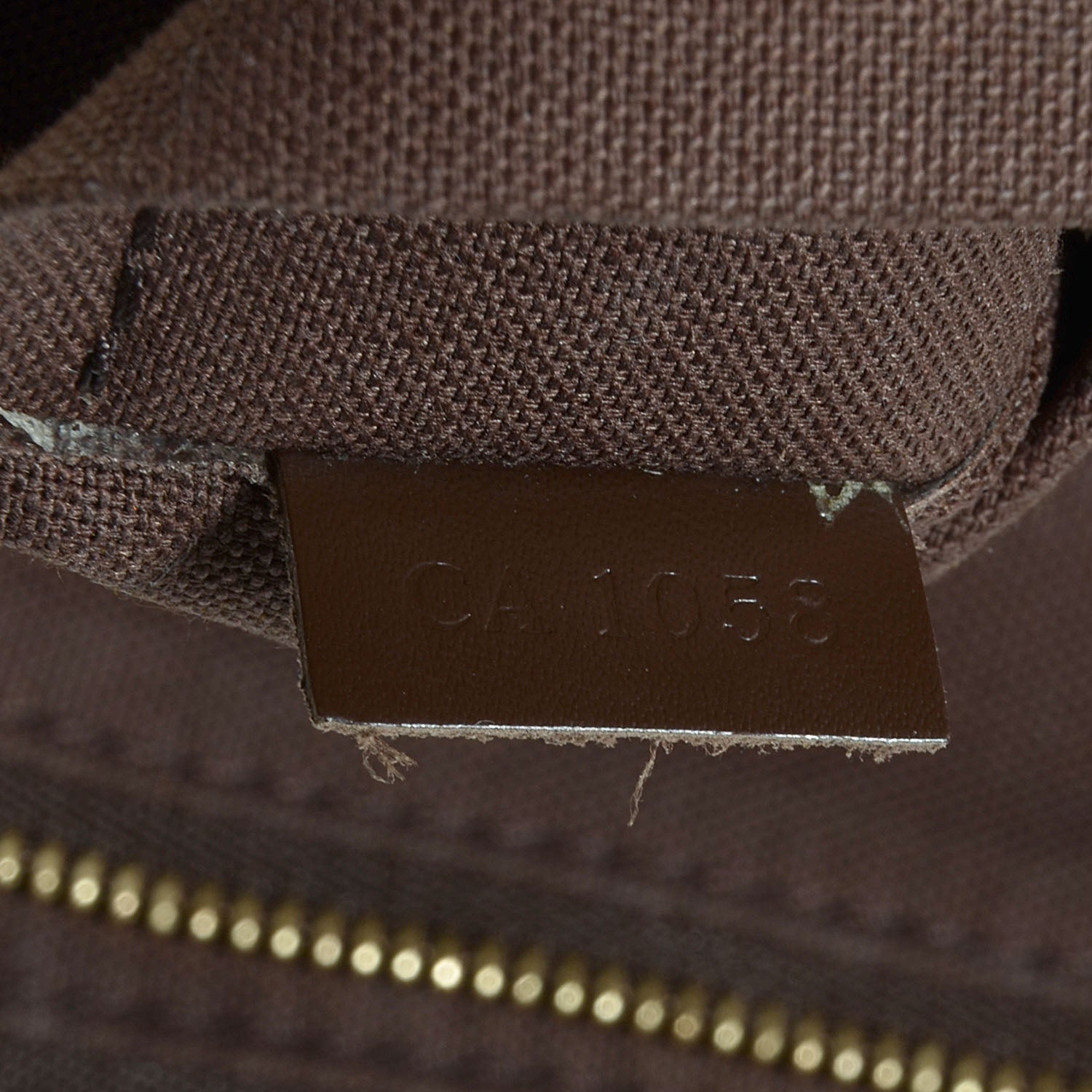 Louis Vuitton Damier Ebene Beaubourg 6 of 7