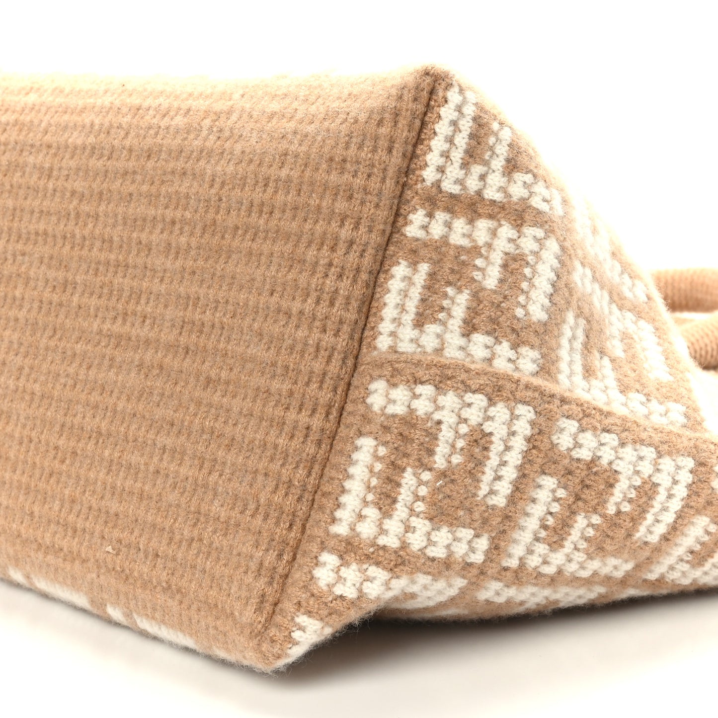 Cashmere Knit FF Large Shopper Tote Cammello