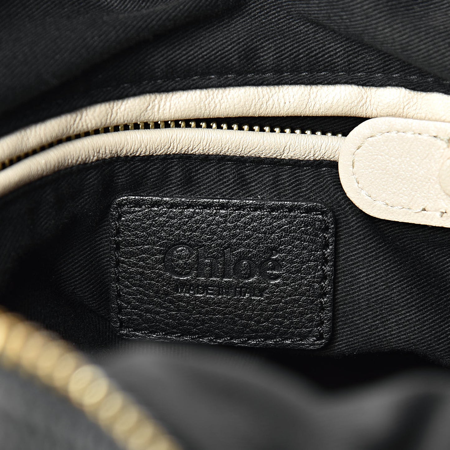 Calfskin Medium Paraty Black