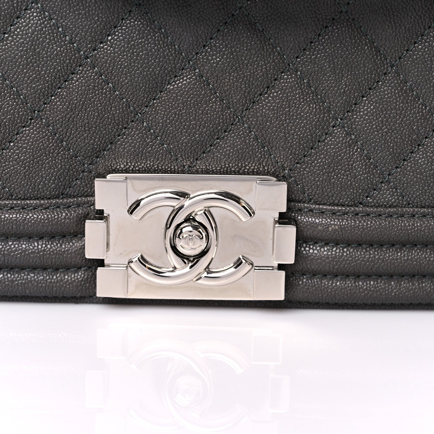 Caviar Quilted New Medium Boy Flap Grey