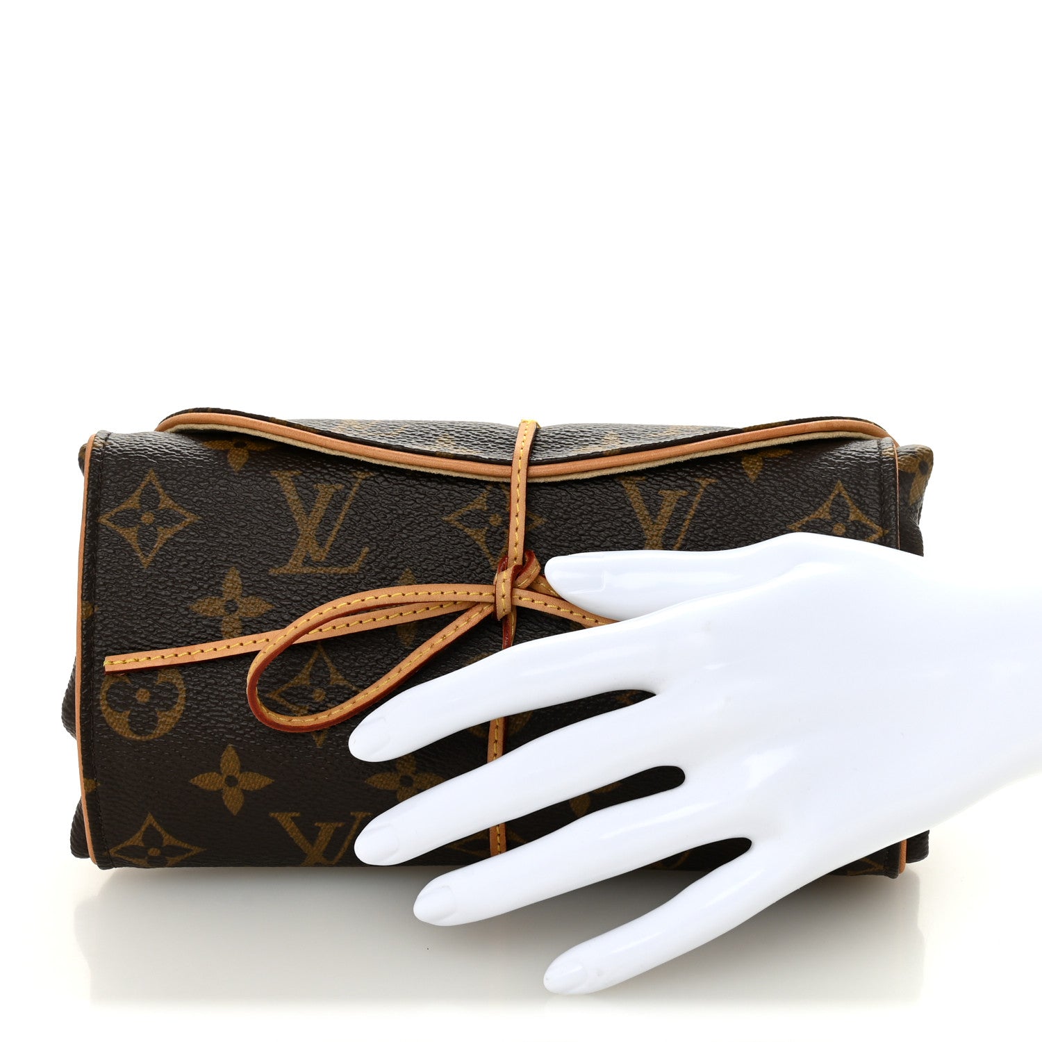 Louis Vuitton Monogram Jewelry Roll Pouch 1843044 – FASHIONPHILE