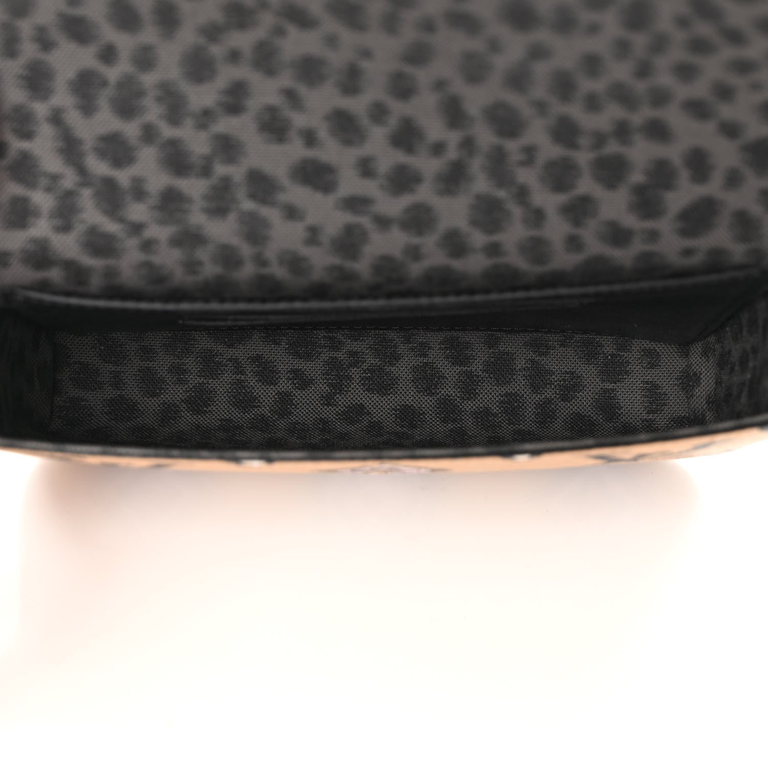 Louis Vuitton Monogram Wild At Heart Felicie Strap & Go Arizona Creme 6 of 10