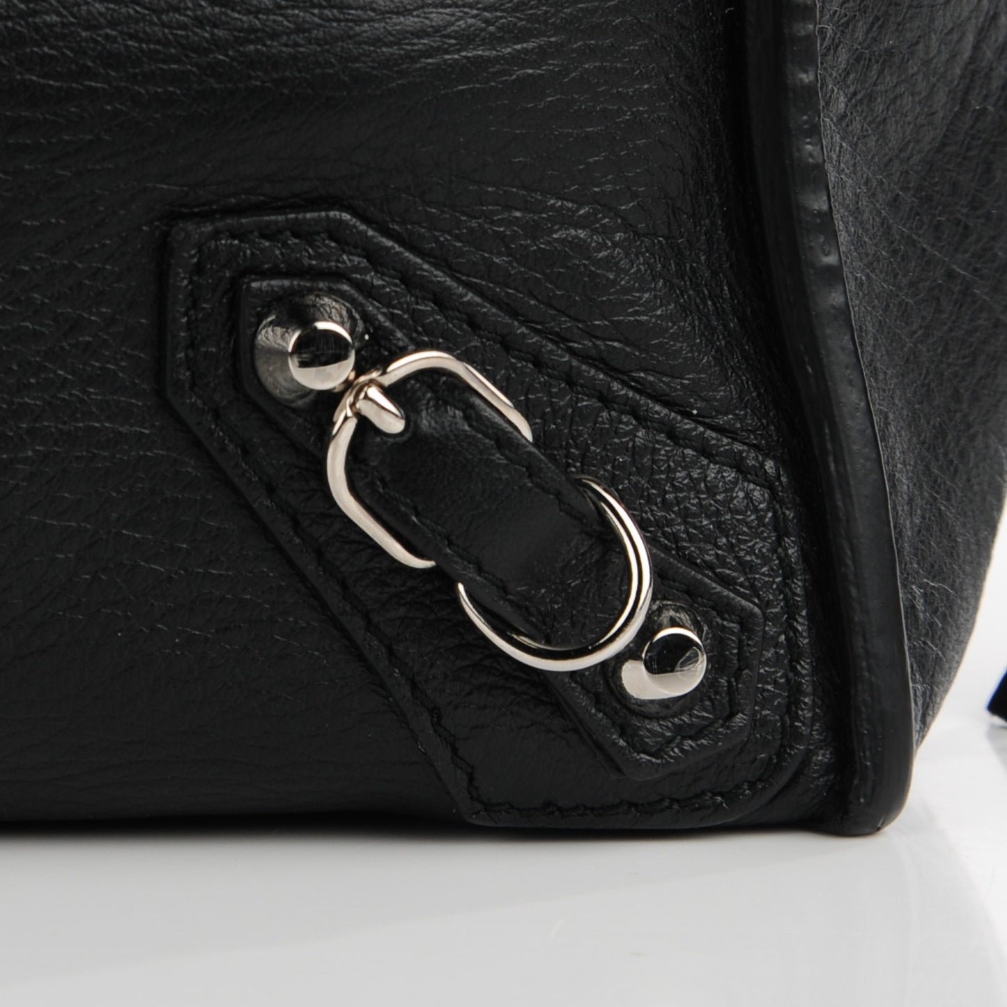 Veau Papier A5 Zip Around Tote Black