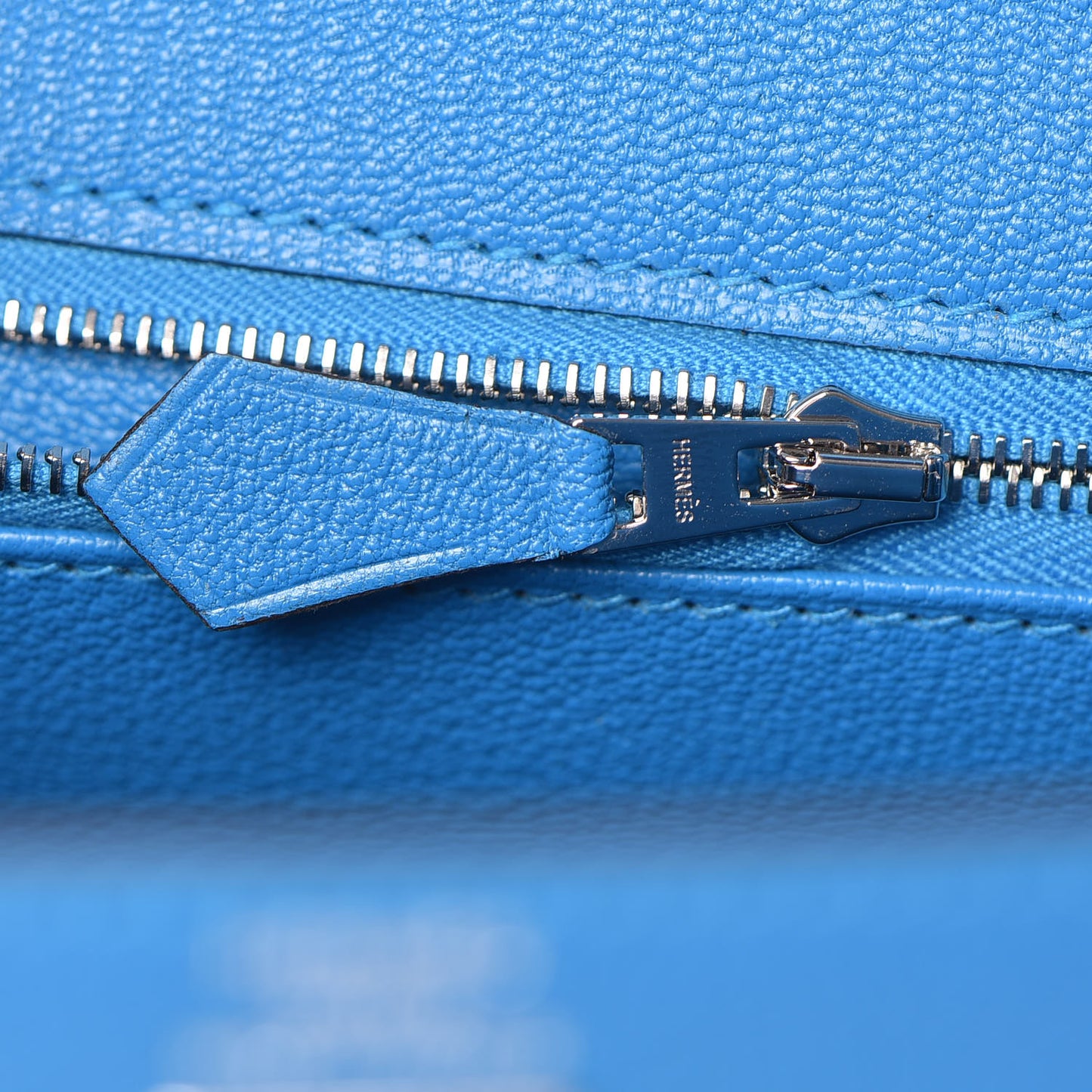 Chevre Chandra Kelly Sellier 25 Bleu Zanzibar