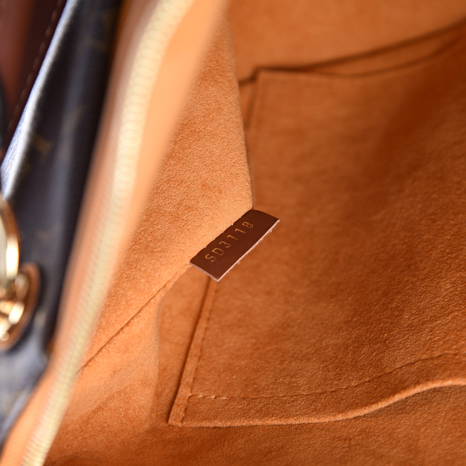 Louis Vuitton Monogram V Tote MM Safran 7 of 10