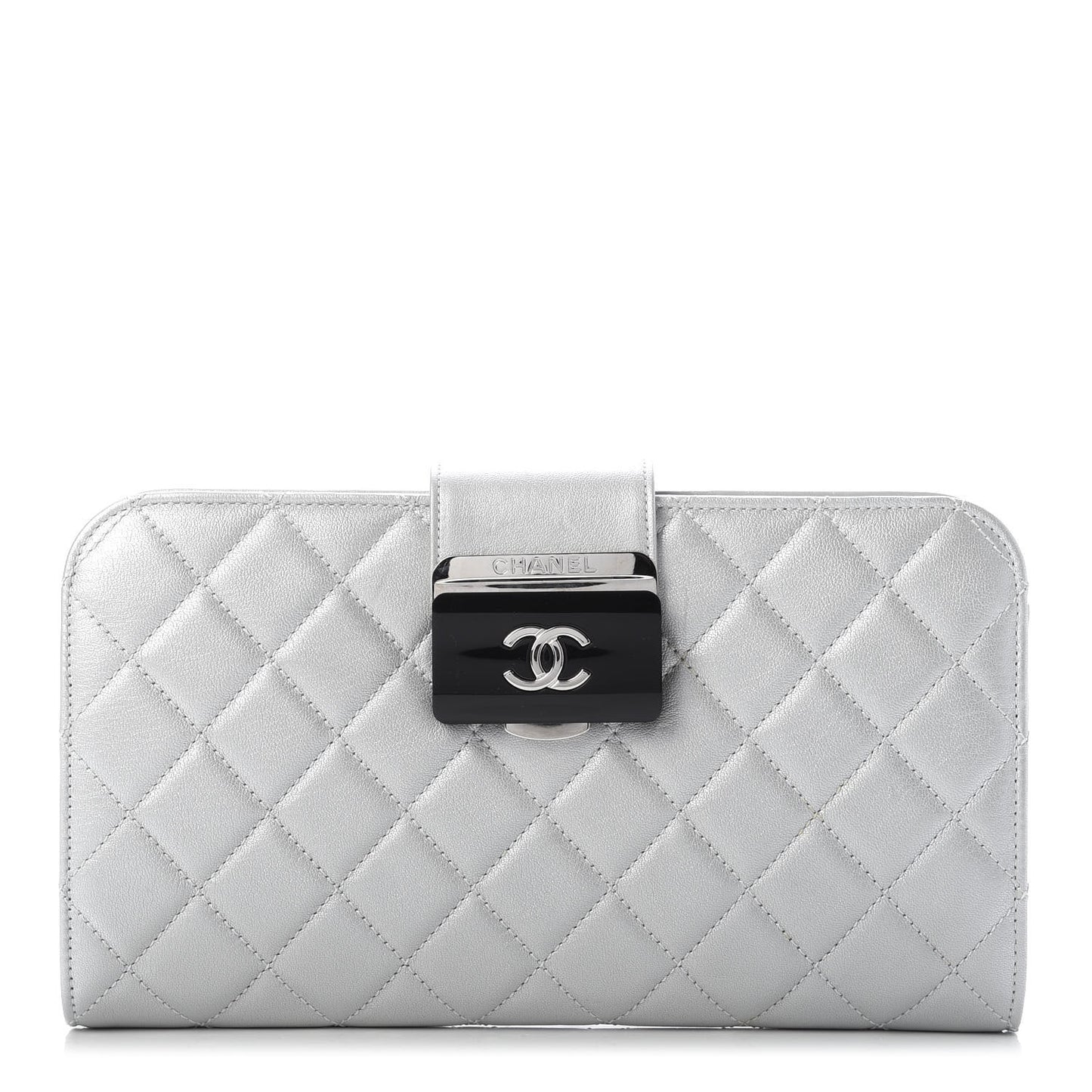 Metallic Sheepskin Quilted Beauty Lock Clutch Silver