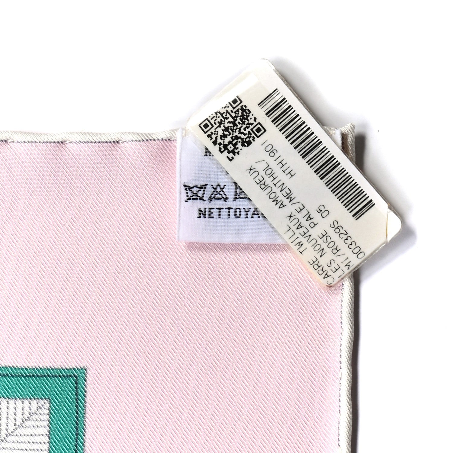 Hermes Silk Les Nouveaux Amoureux de Paris Scarf 90 Rose Pale Menthol 2 of 6