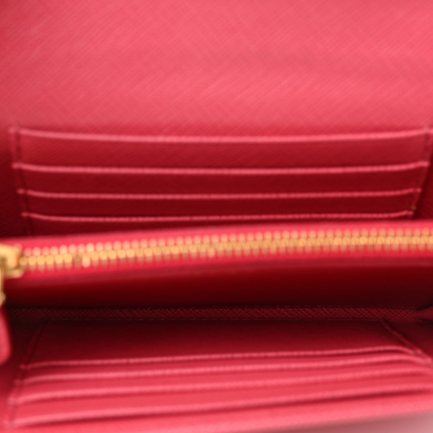 Saffiano Triangle Wristlet Wallet Peonia