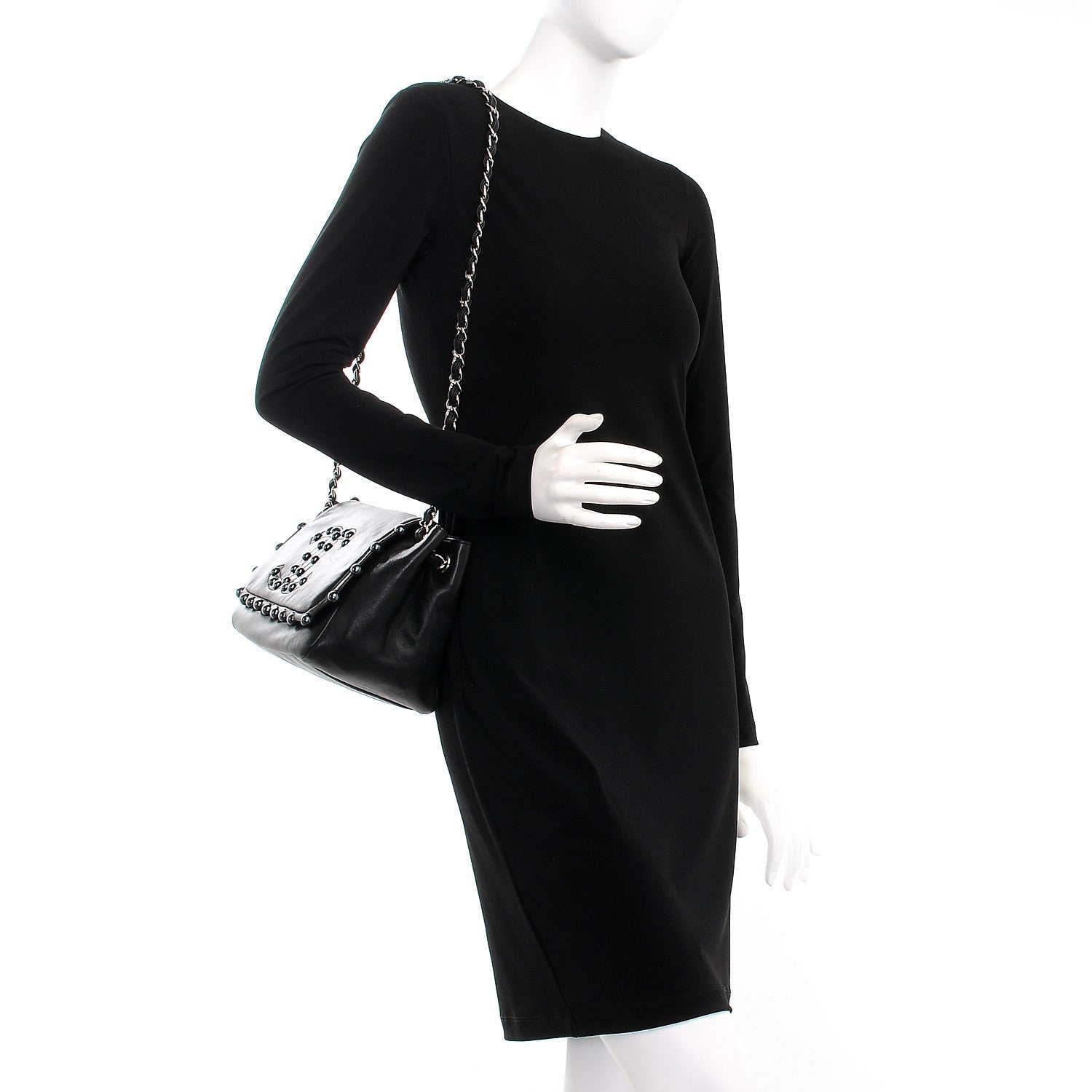Chanel Lambskin Pearl Obsession Flap Black 2 of 8