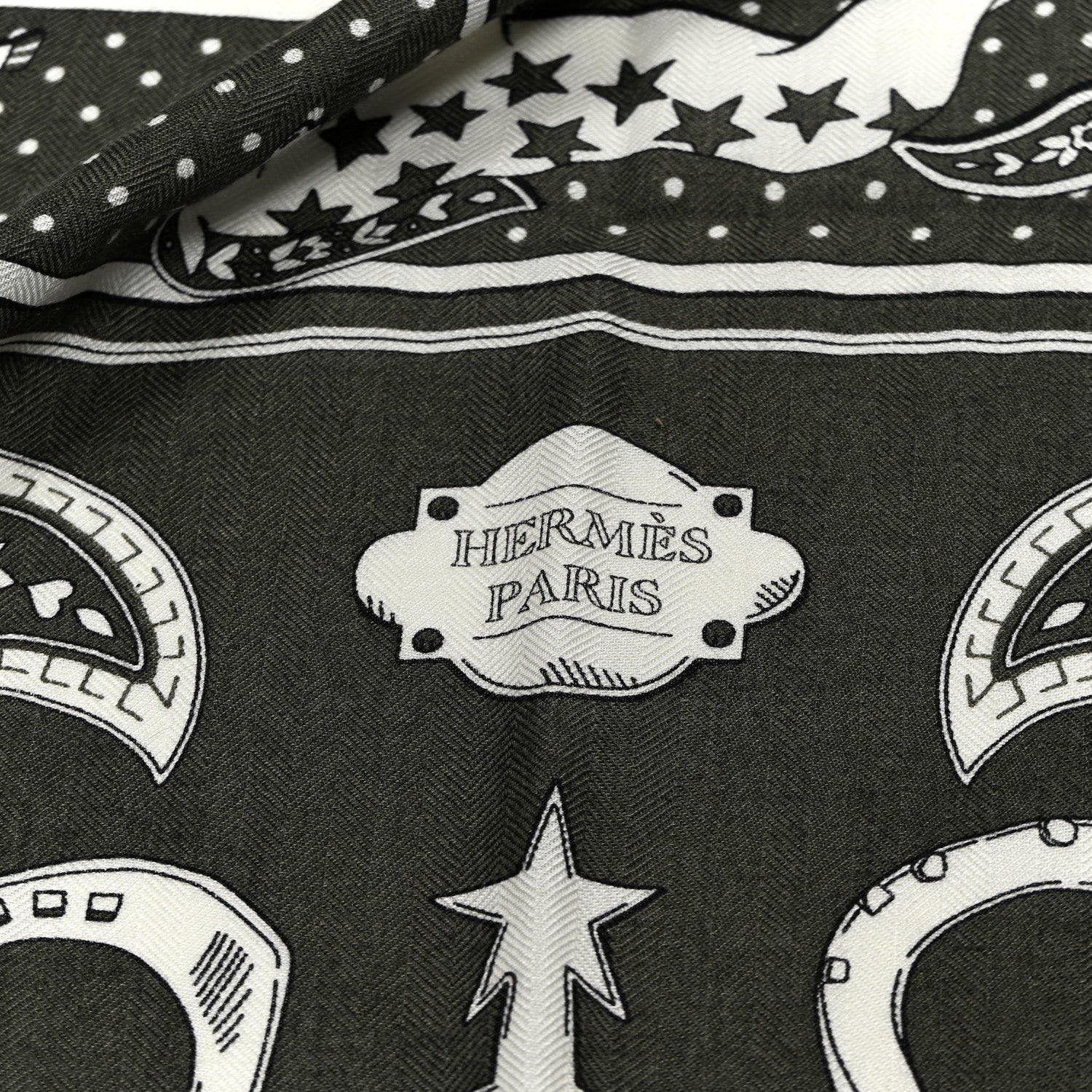 Hermes Cashmere Silk Cheval De Coeur Bandana Shawl 140 Kaki White Black 3 of 4