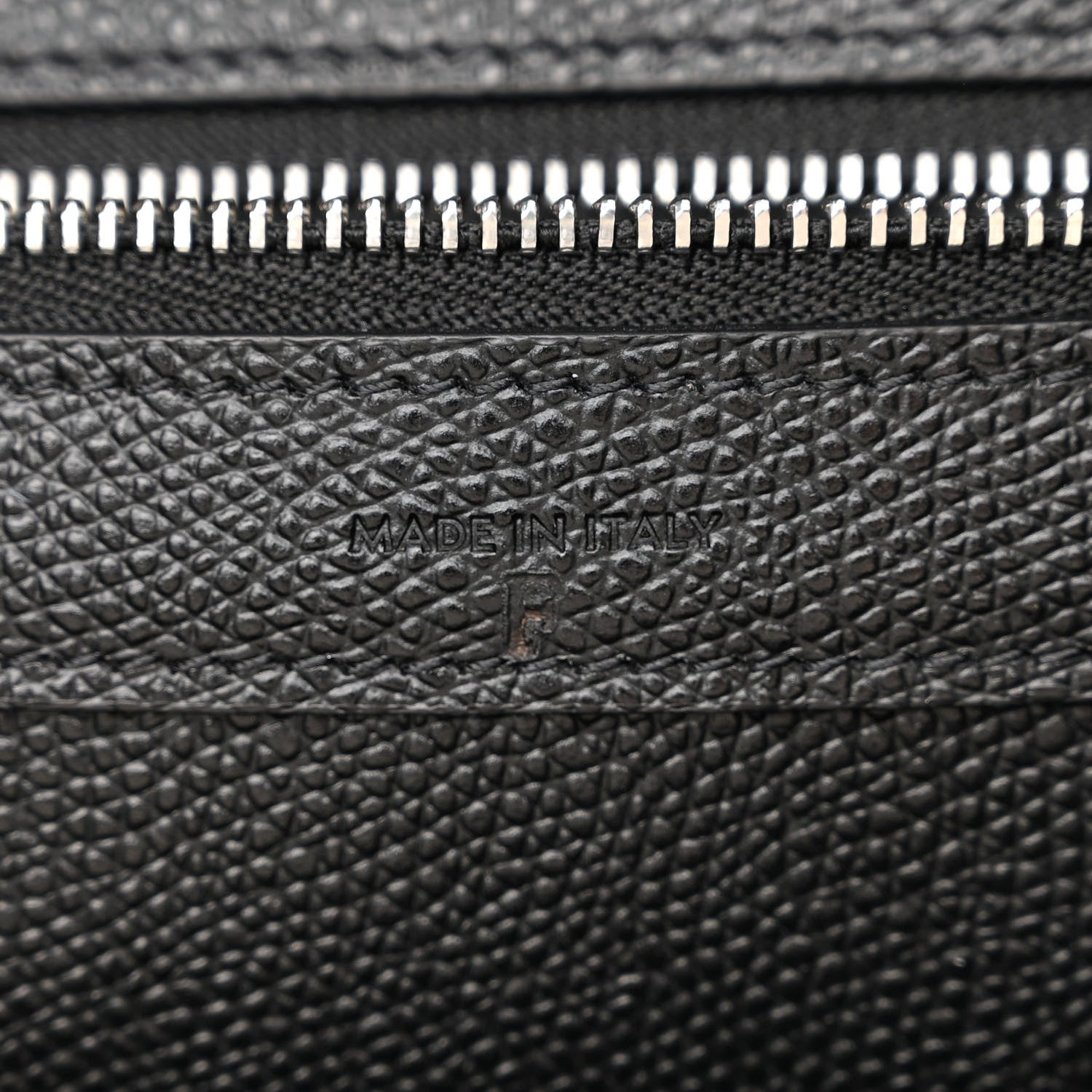 Celine Grained Calfskin Small Vertical Cabas Black 6 of 9