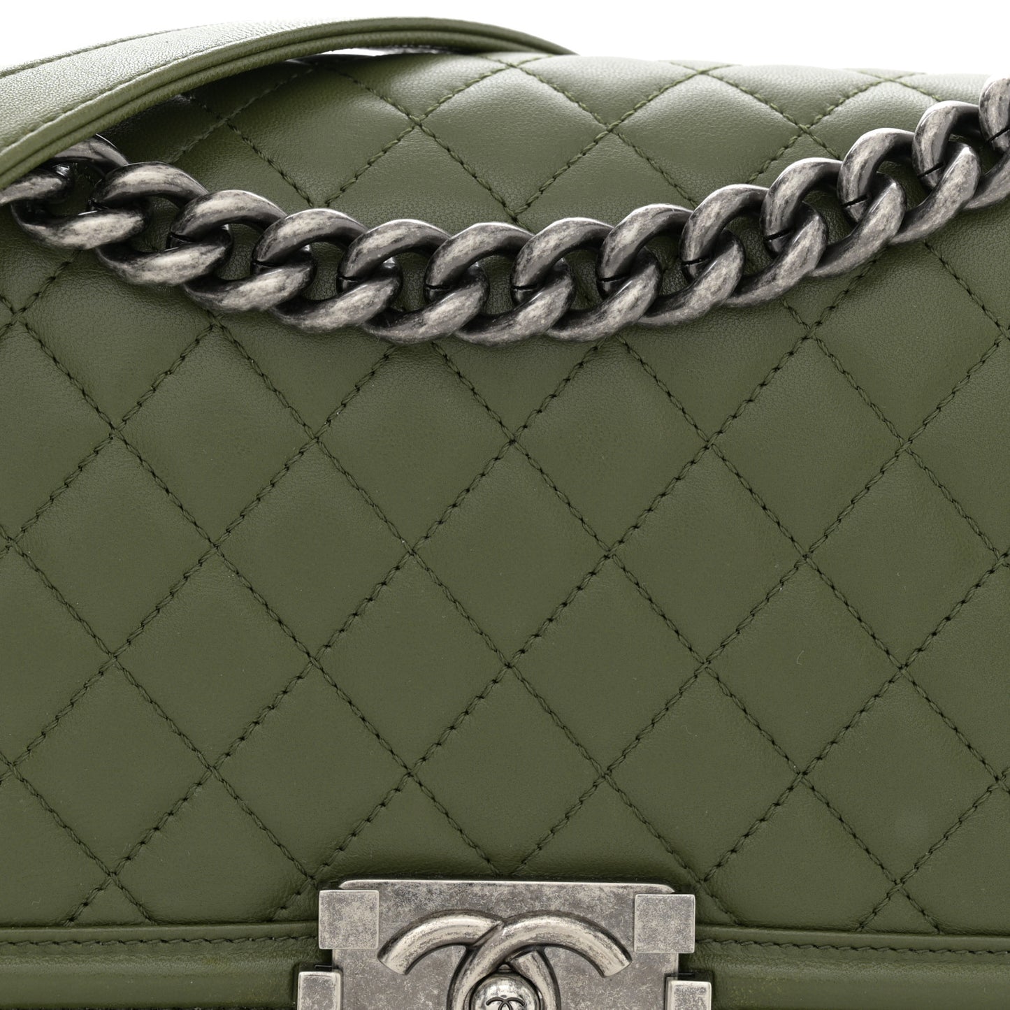 Lambskin Quilted Medium Boy Flap Green