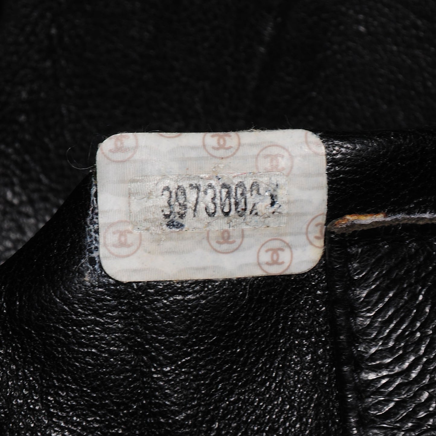 Caviar Quilted Shoulder Bag Black