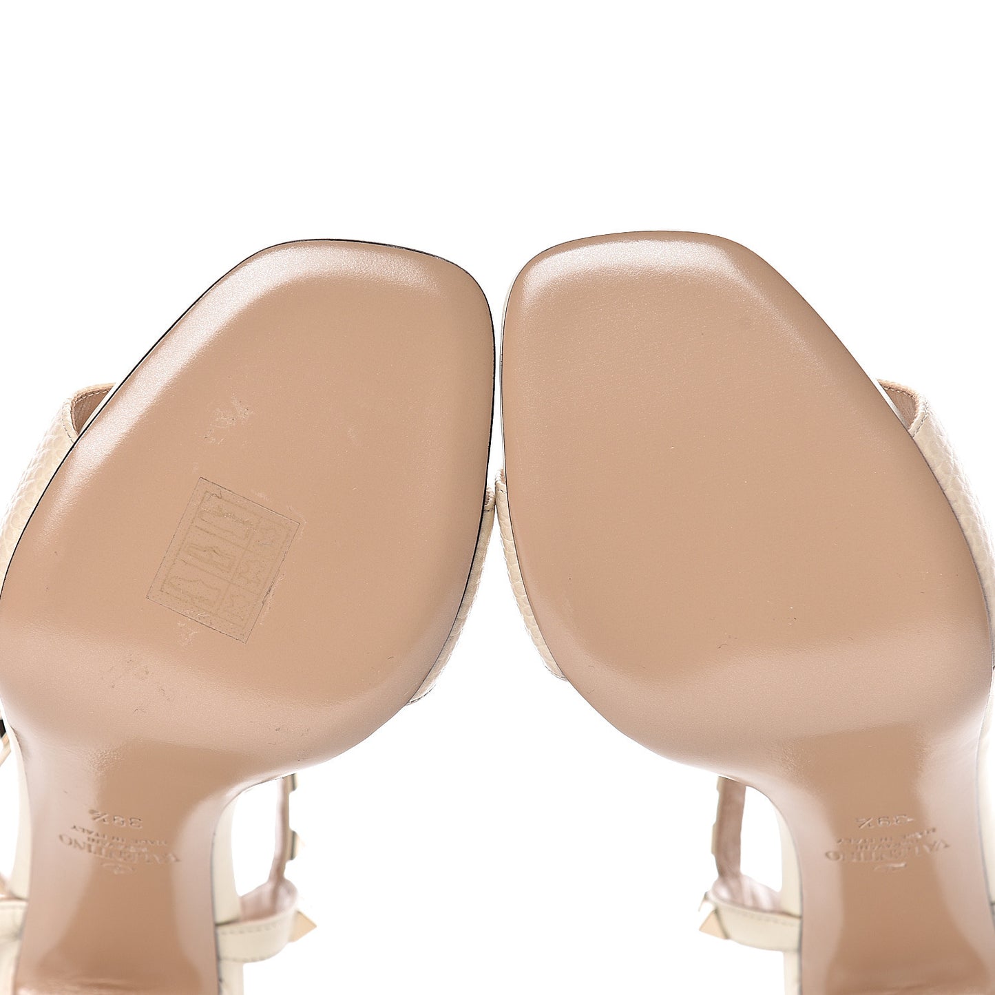 Pebbled Calfskin Rockstud Ankle Strap 5/105mm Sandals 39.5 Light Ivory