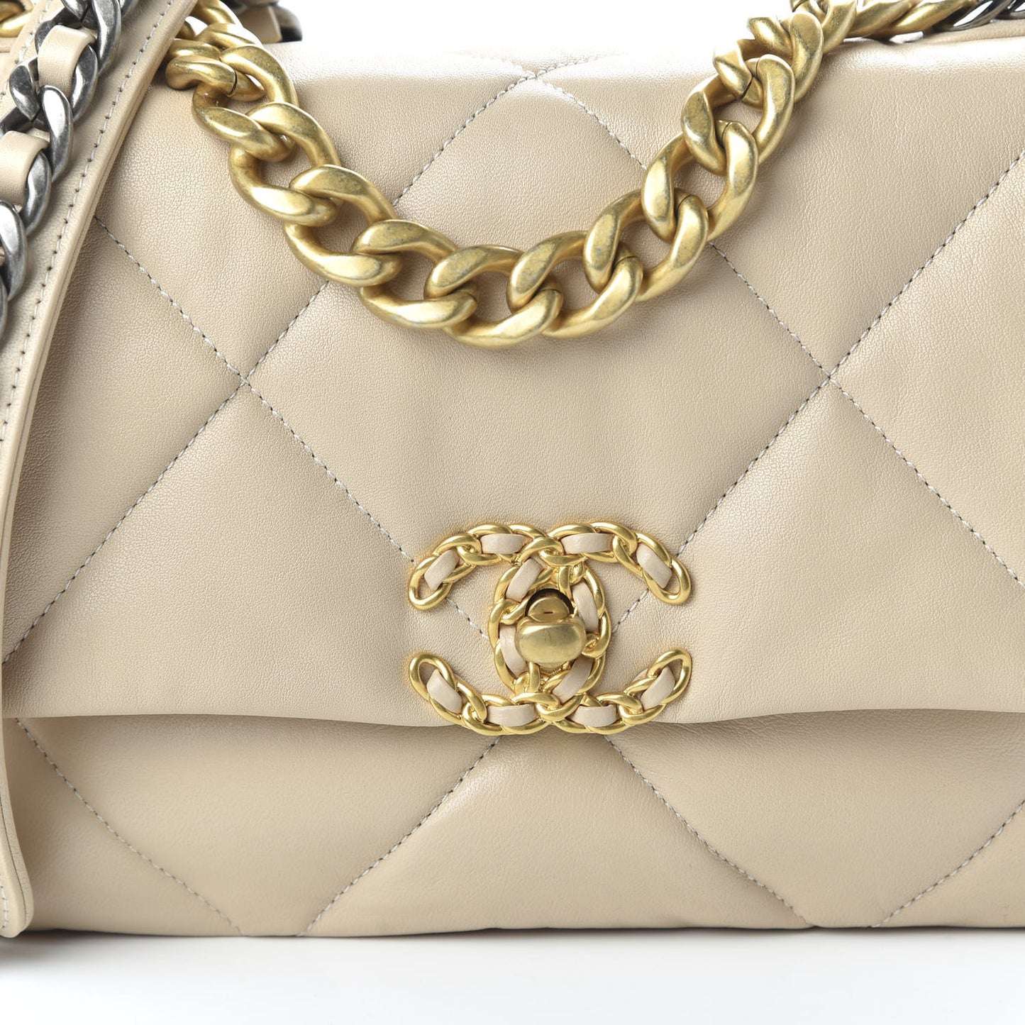 Lambskin Quilted Medium 19 Flap Beige