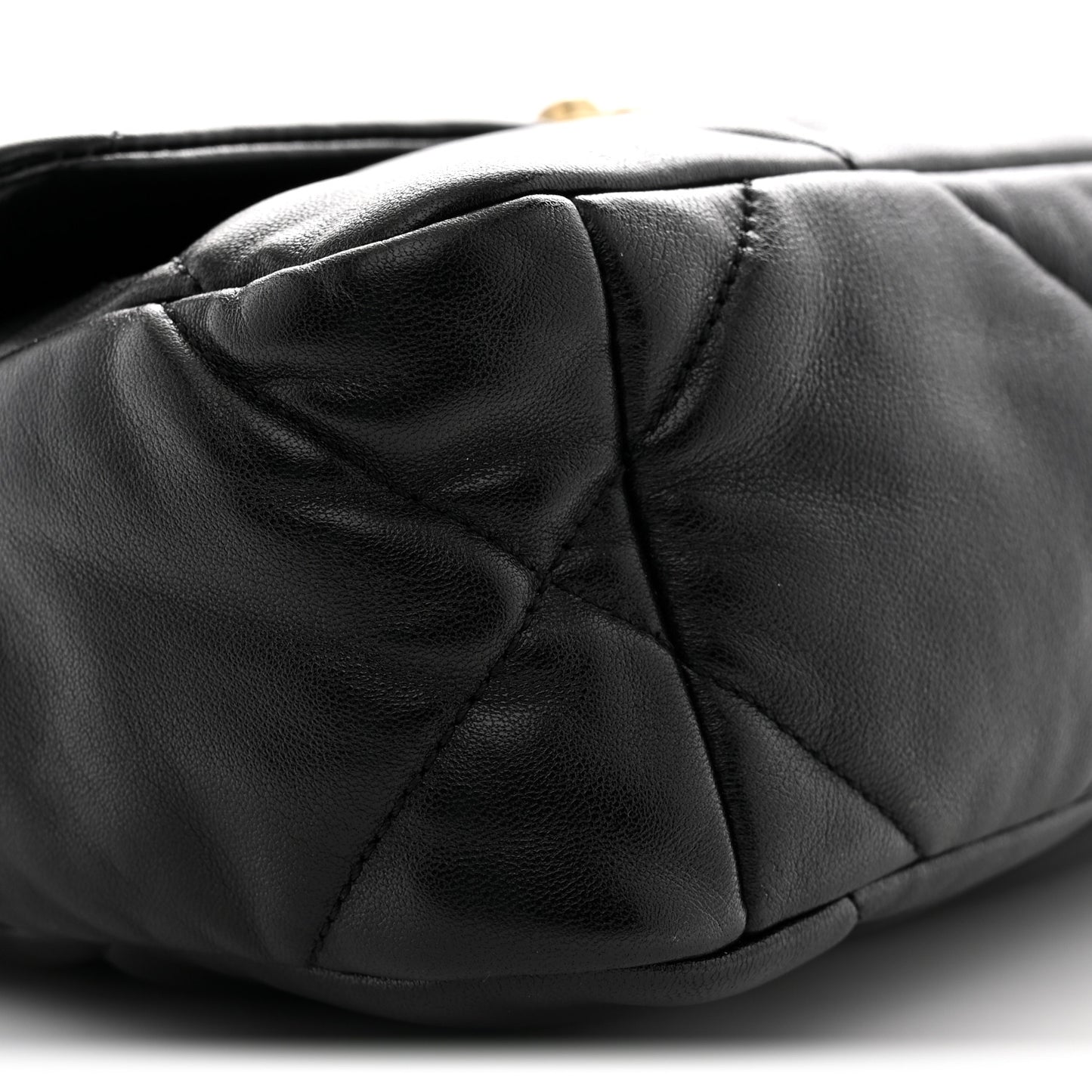 Lambskin Quilted Medium Chanel 19 Flap Black