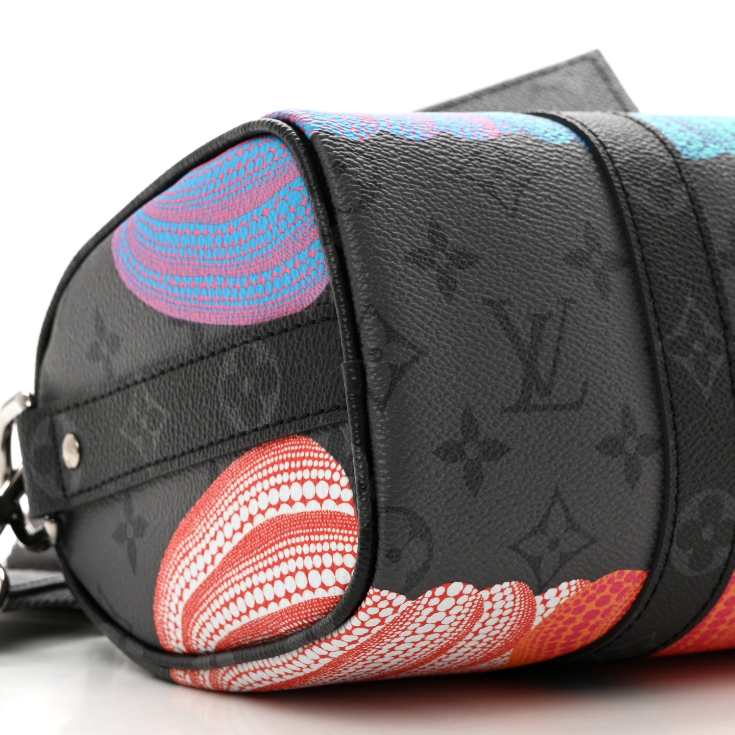 Louis Vuitton LV X YK Monogram Eclipse Reverse Pumpkin Keepall Bandouliere 25 Multicolor 8 of 9