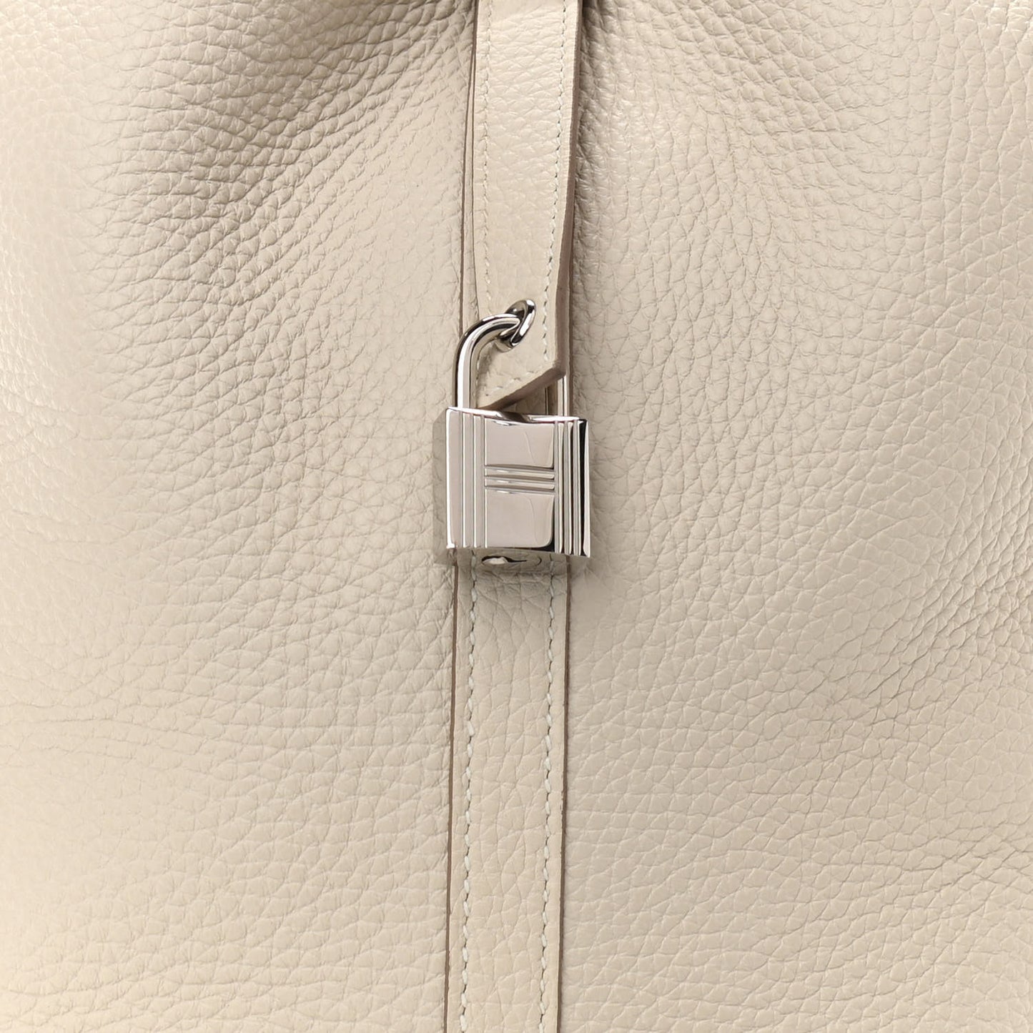 Taurillon Clemence Picotin Lock 22 MM Craie