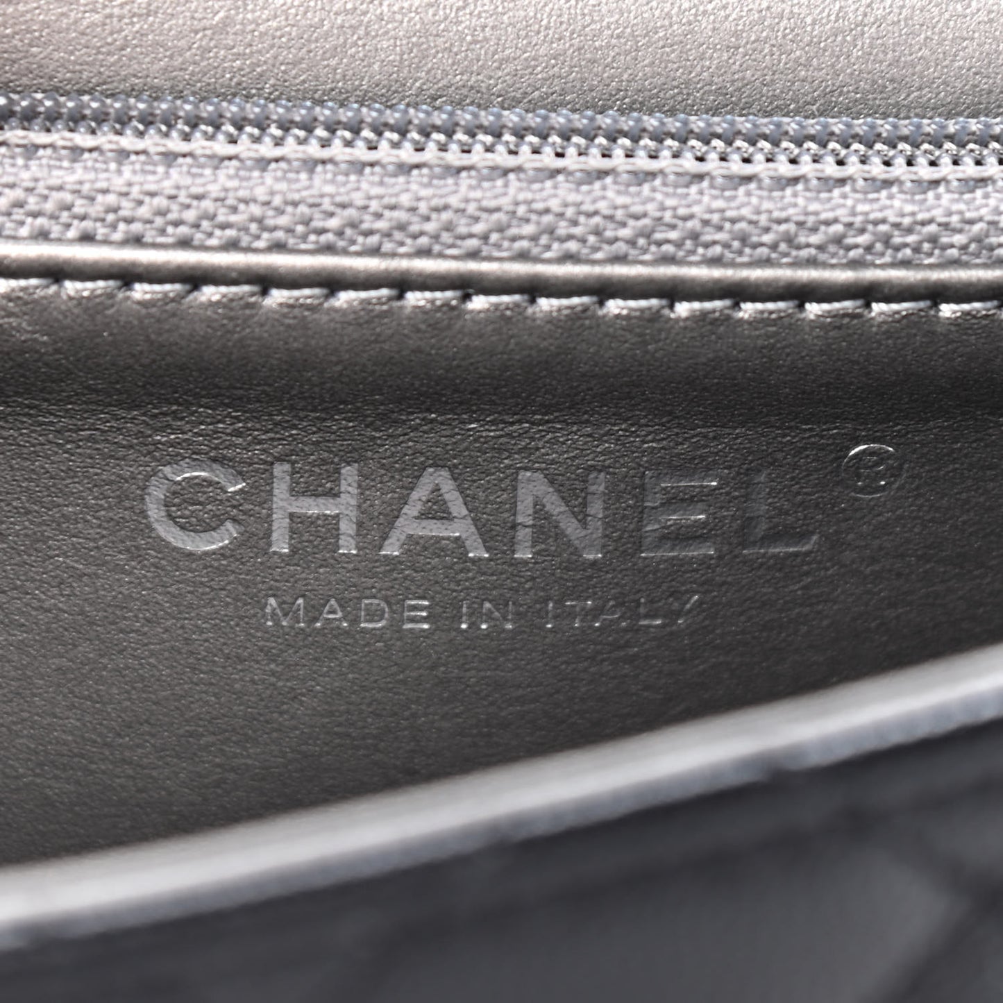 Goatskin Quilted Logo Small Chic Flap Black
