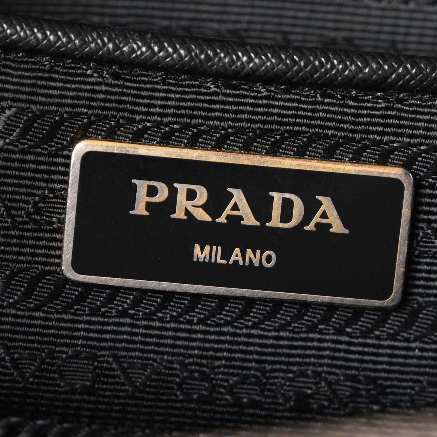 Saffiano Lux Extra Large Galleria Double Zip Tote Black