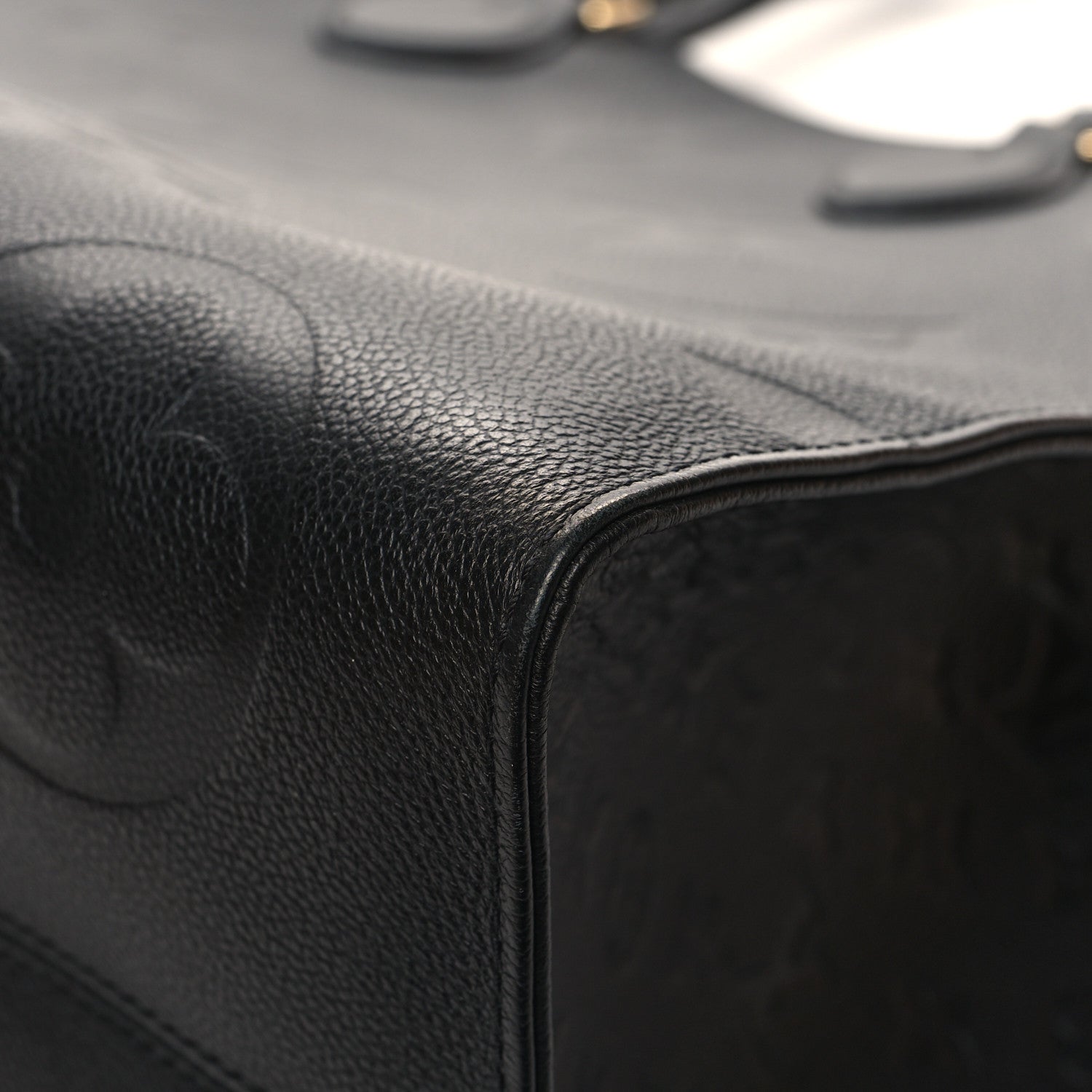 Louis Vuitton Empreinte Monogram Giant Onthego GM Black 10 of 14