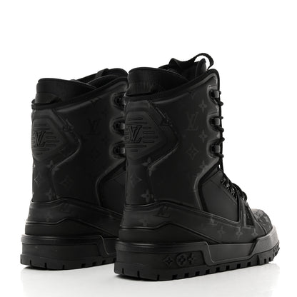 Louis Vuitton Monogram Mens LV Trainer Snow Snow Boots 8 Black 4 of 8