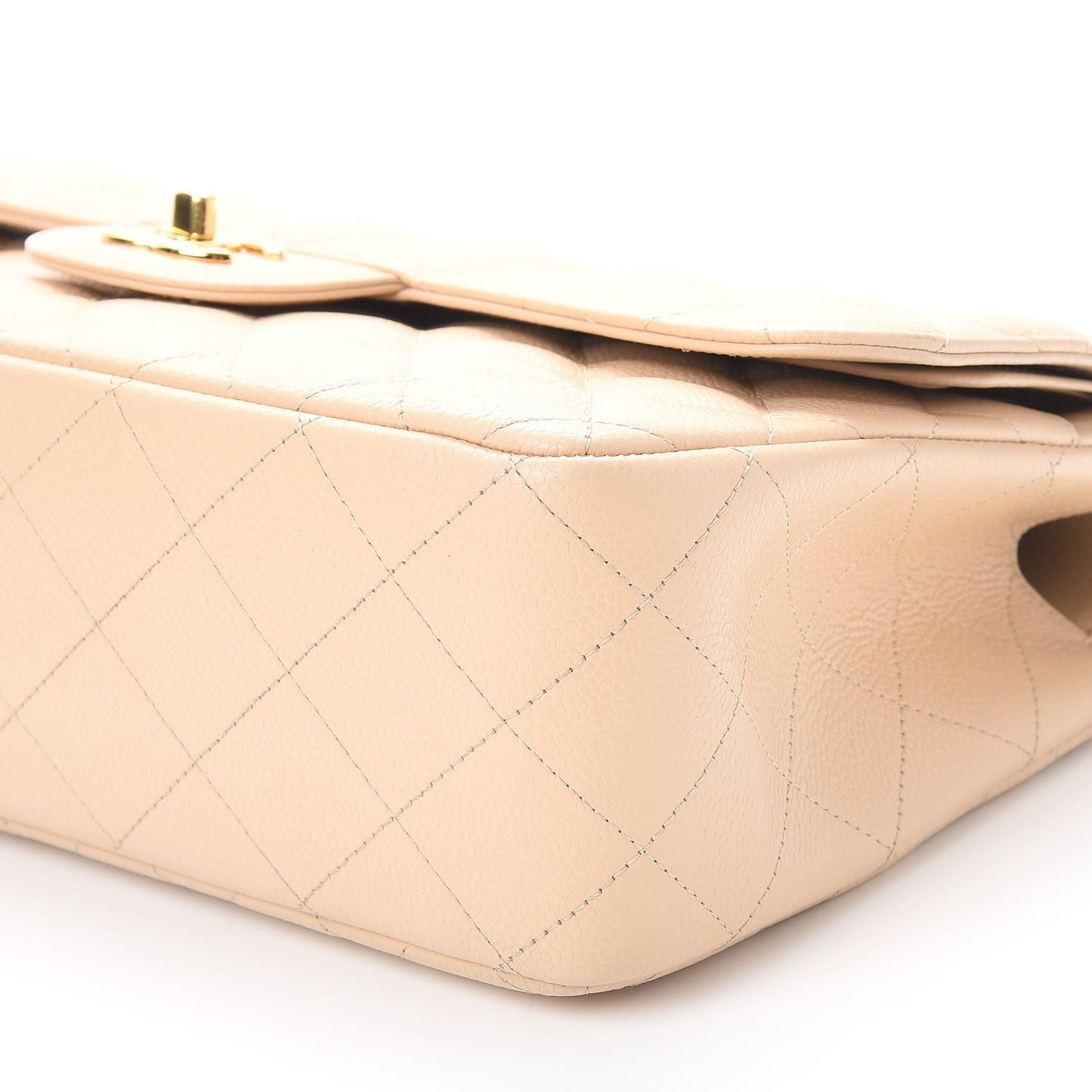Caviar Quilted Jumbo Double Flap Beige Clair