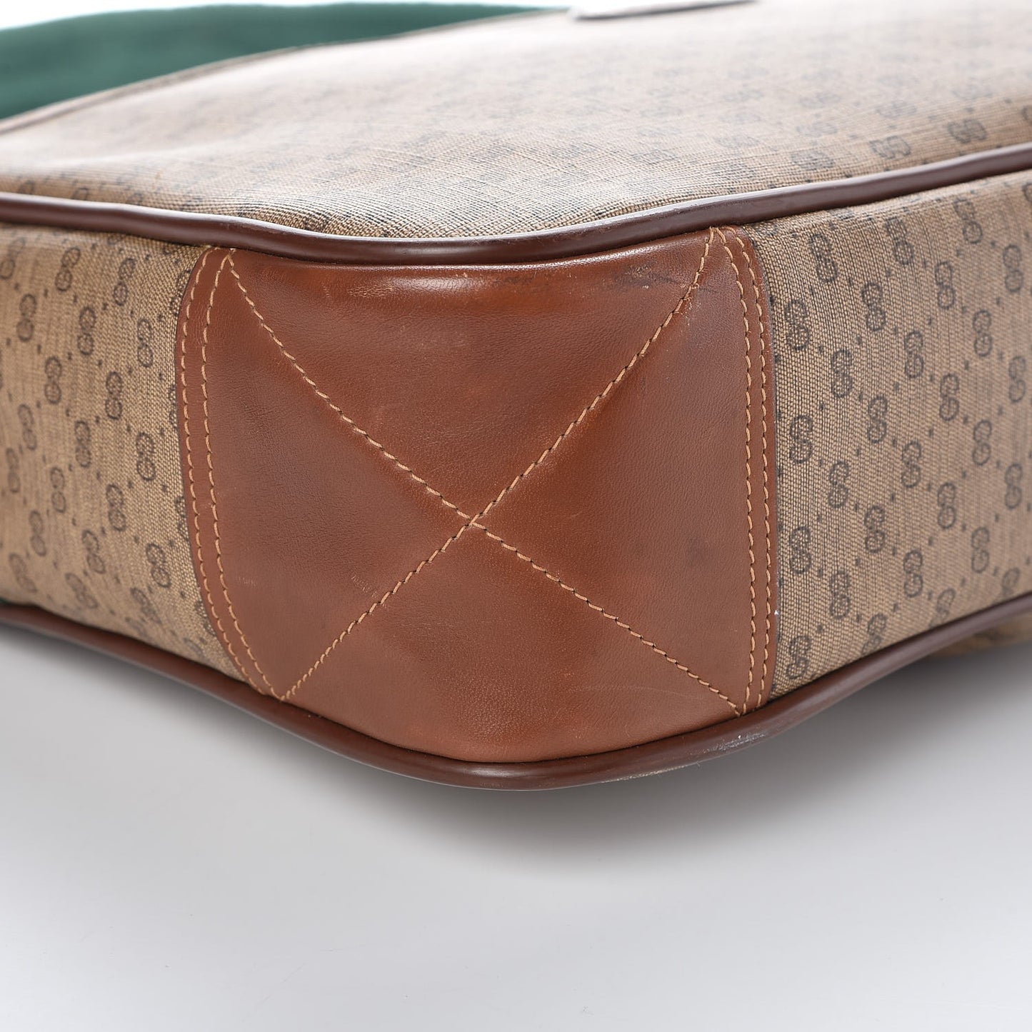Min Vintage GG Supreme Monogram Web Messenger Bag Brown