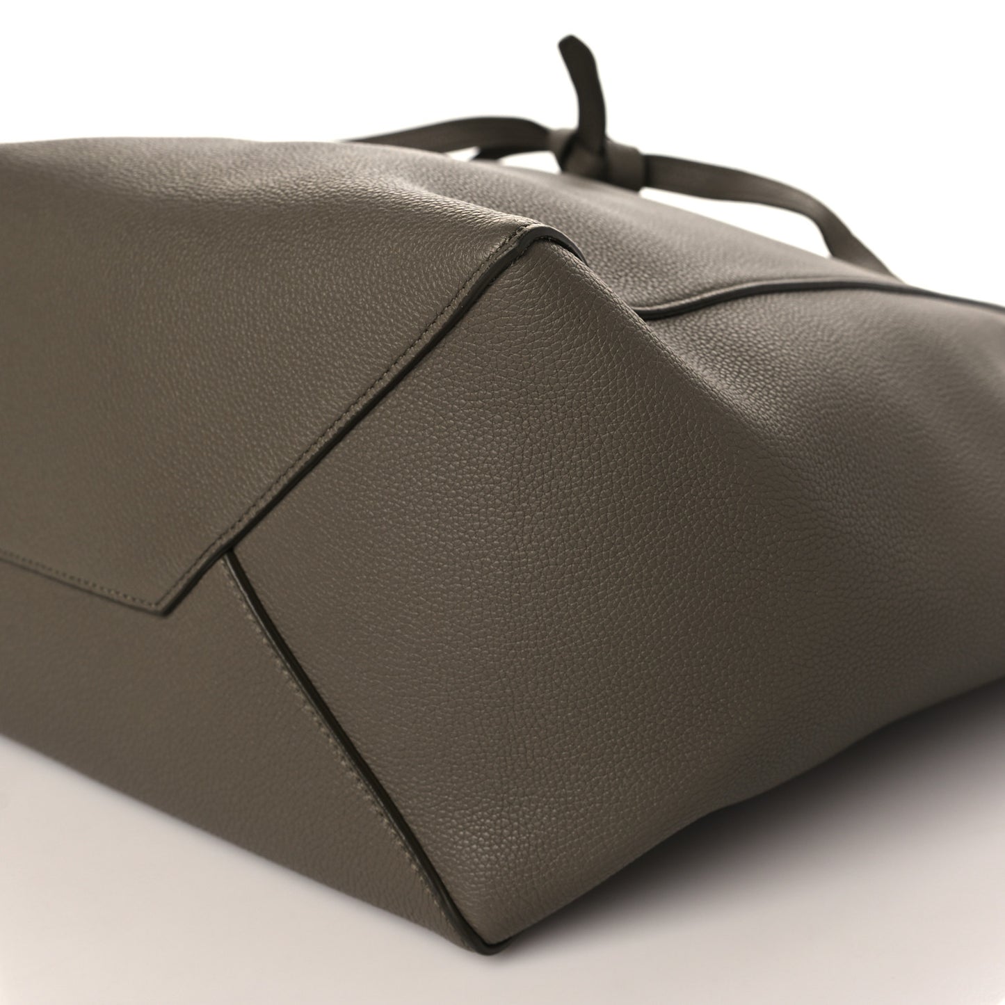 Soft Grained Calfskin Small Belt Cabas Phantom Taupe