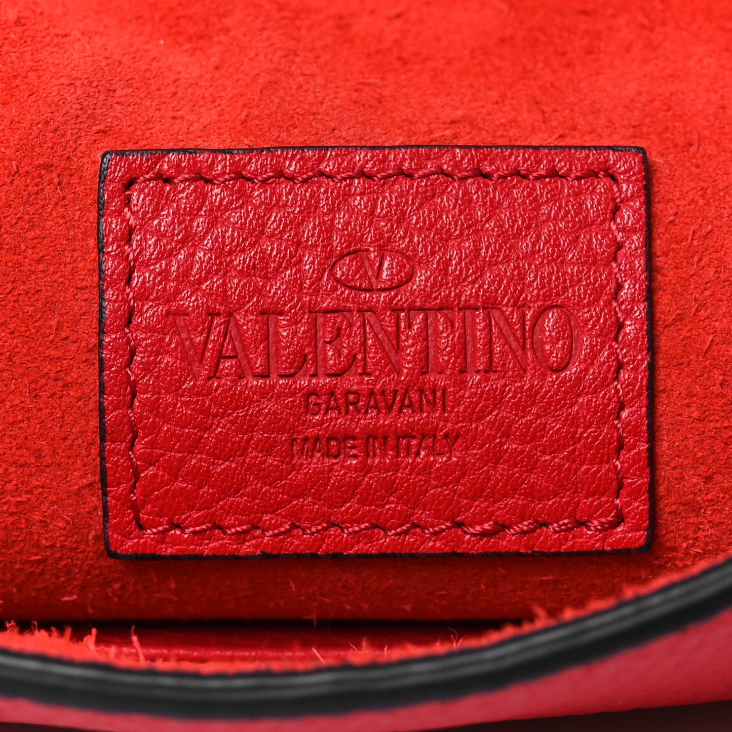 Pebbled Calfskin Medium Rockstud Envelope Flat Wristlet Pouch Rouge Pur