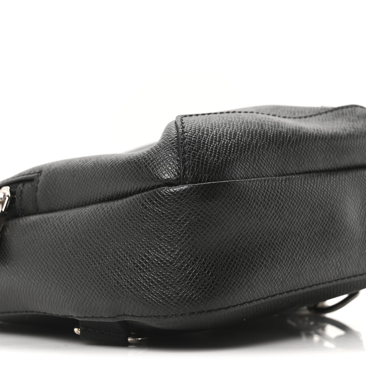 Louis Vuitton Taiga Avenue Sling Bag Ardoise 8 of 9