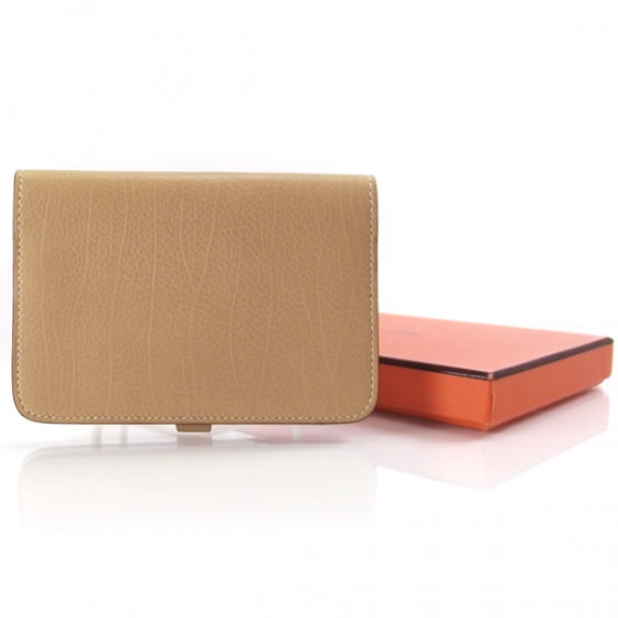 Evergrain Calfskin Dogon Wallet Biscuit