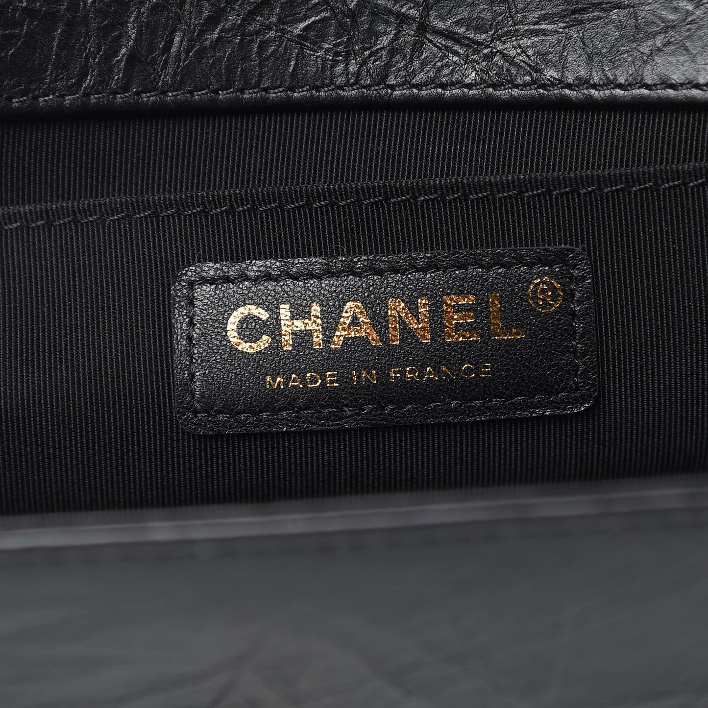 Crumpled Calfskin Medium Boy Flap Black