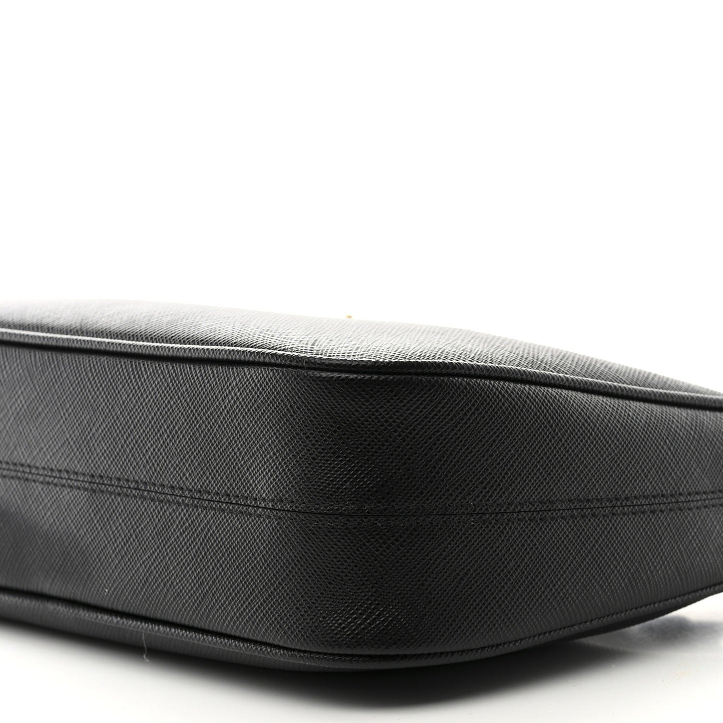 Saffiano Lux Re-Edition 2005 Shoulder Bag Black