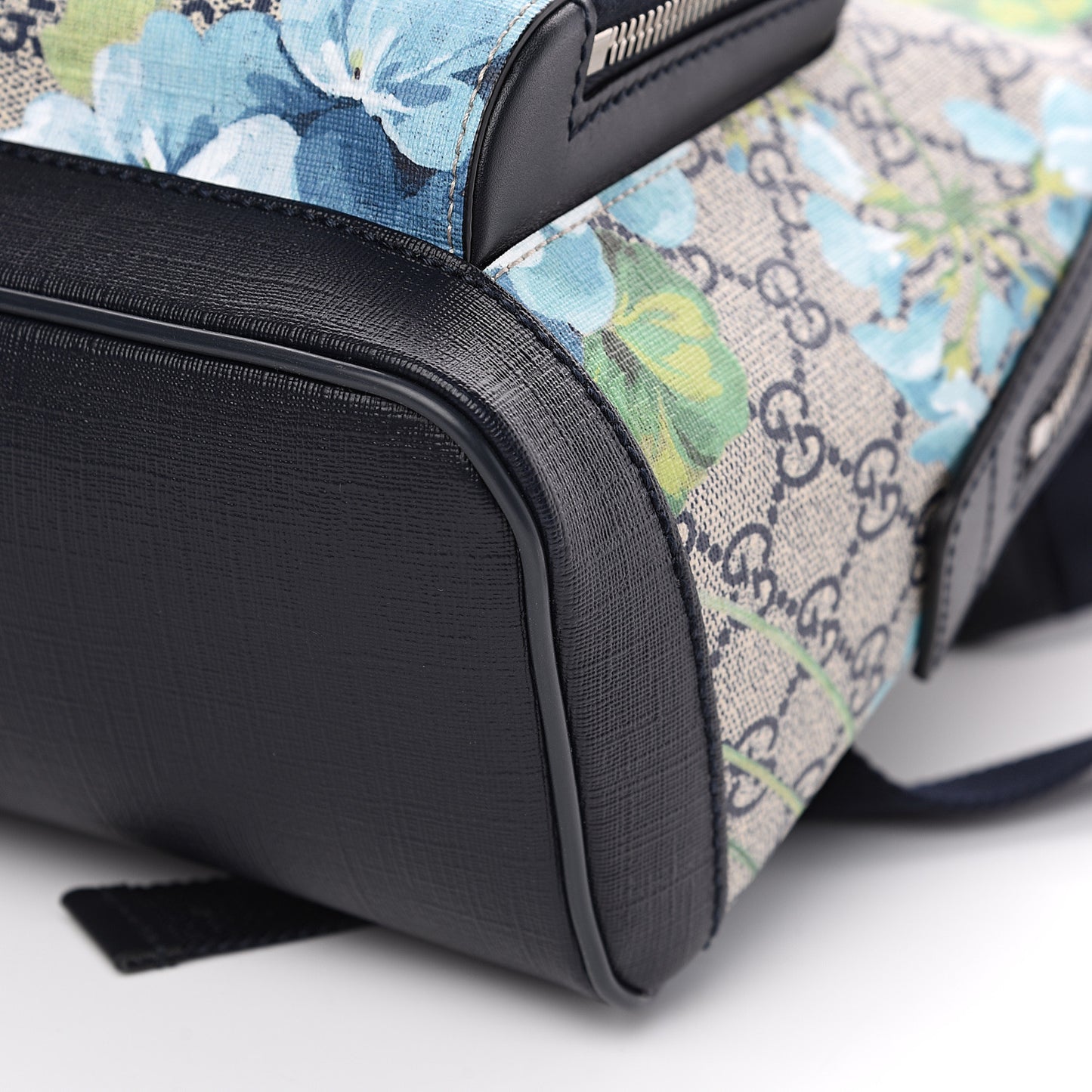 GG Supreme Monogram Blooms Small Day Backpack Blue