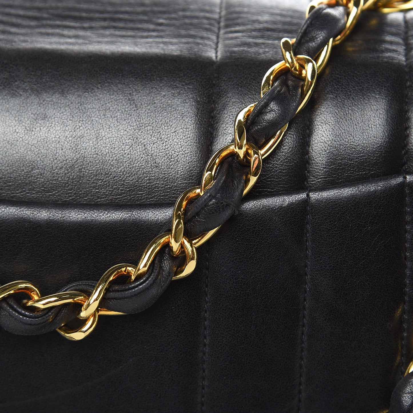 Lambskin Vertical Quilt Jumbo Single Flap Black
