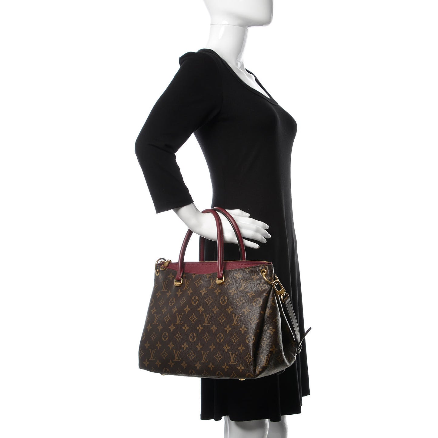 Monogram Pallas Raisin