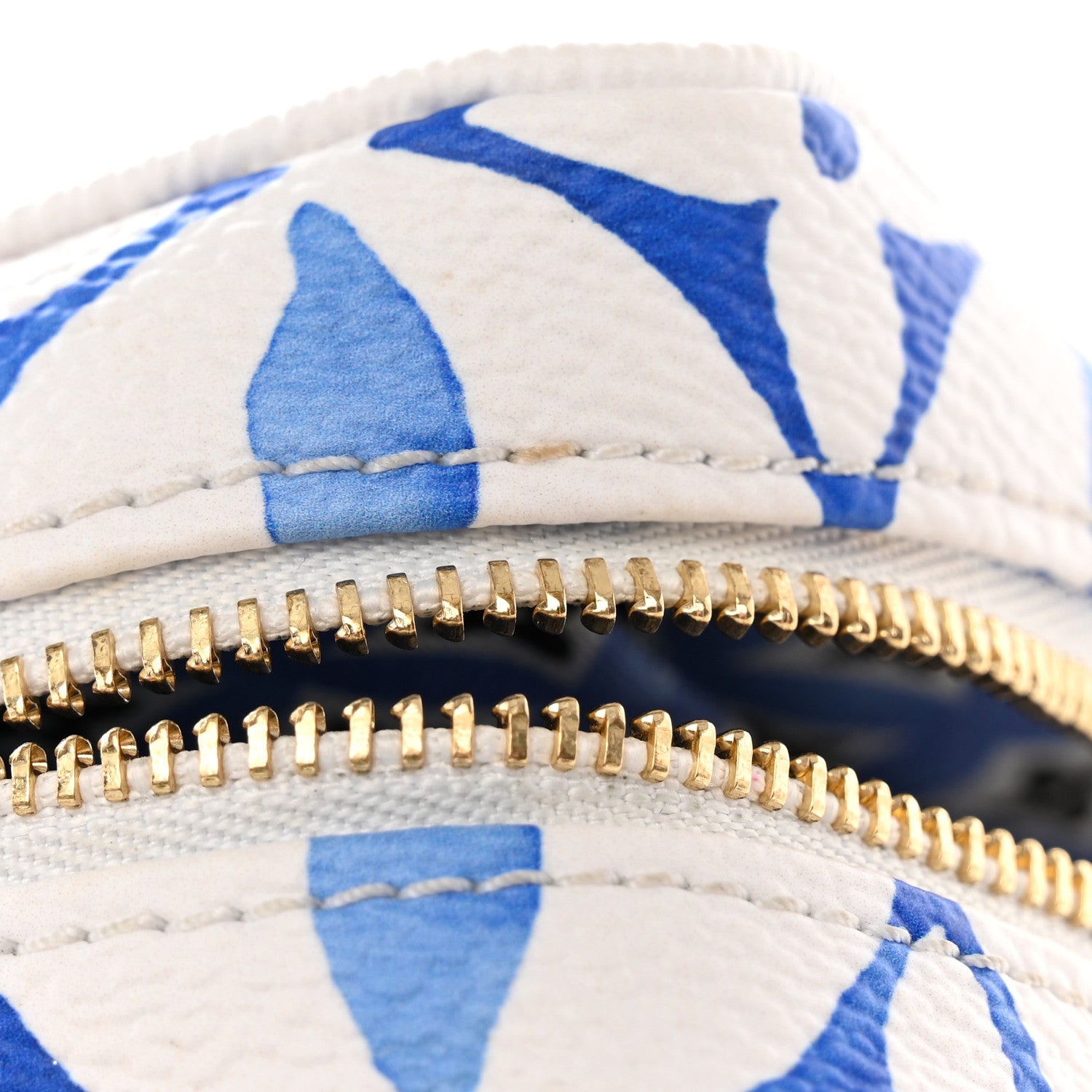 Louis Vuitton Monogram Giant By The Pool 2.0 Wapity Case Blue 7 of 10