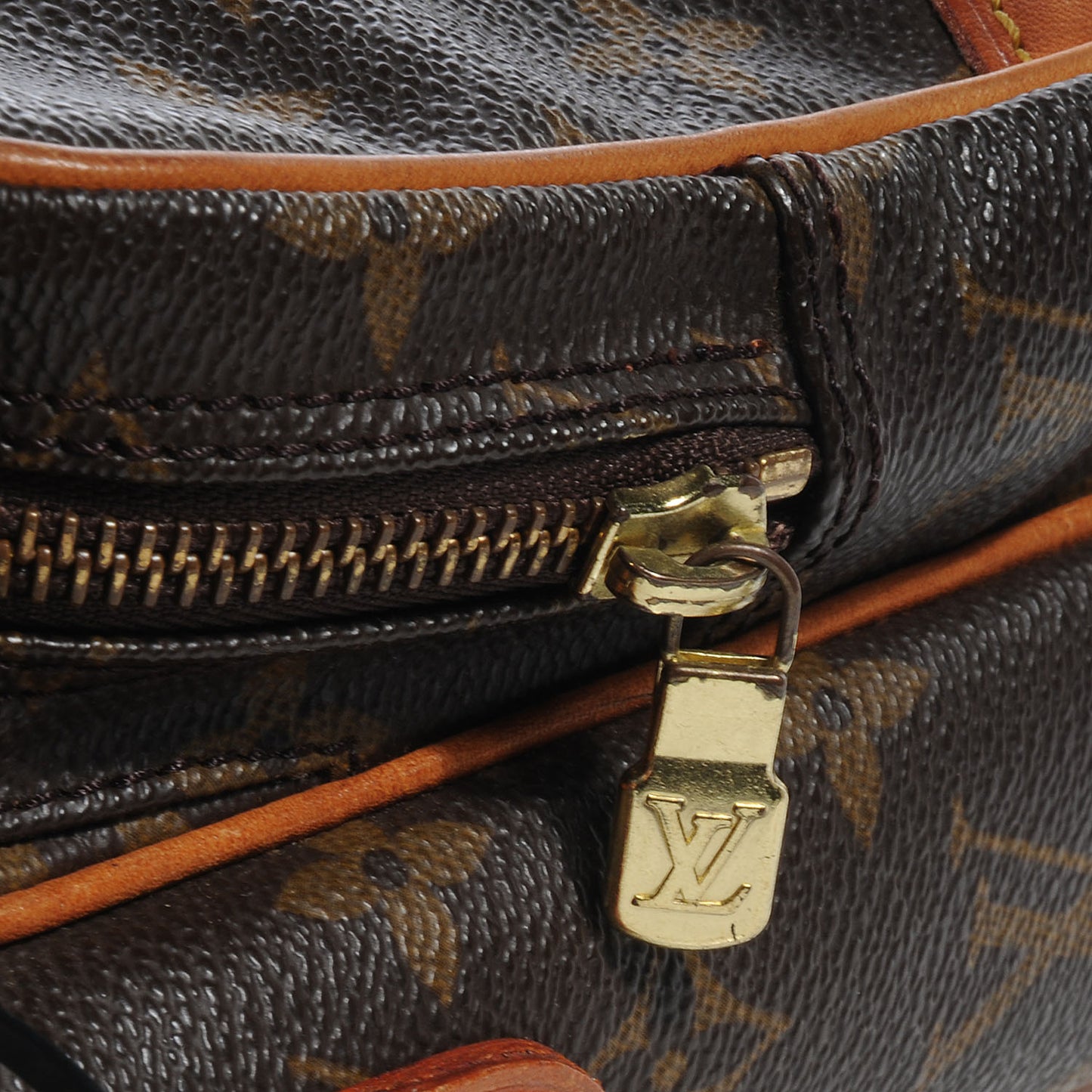Monogram Amazone