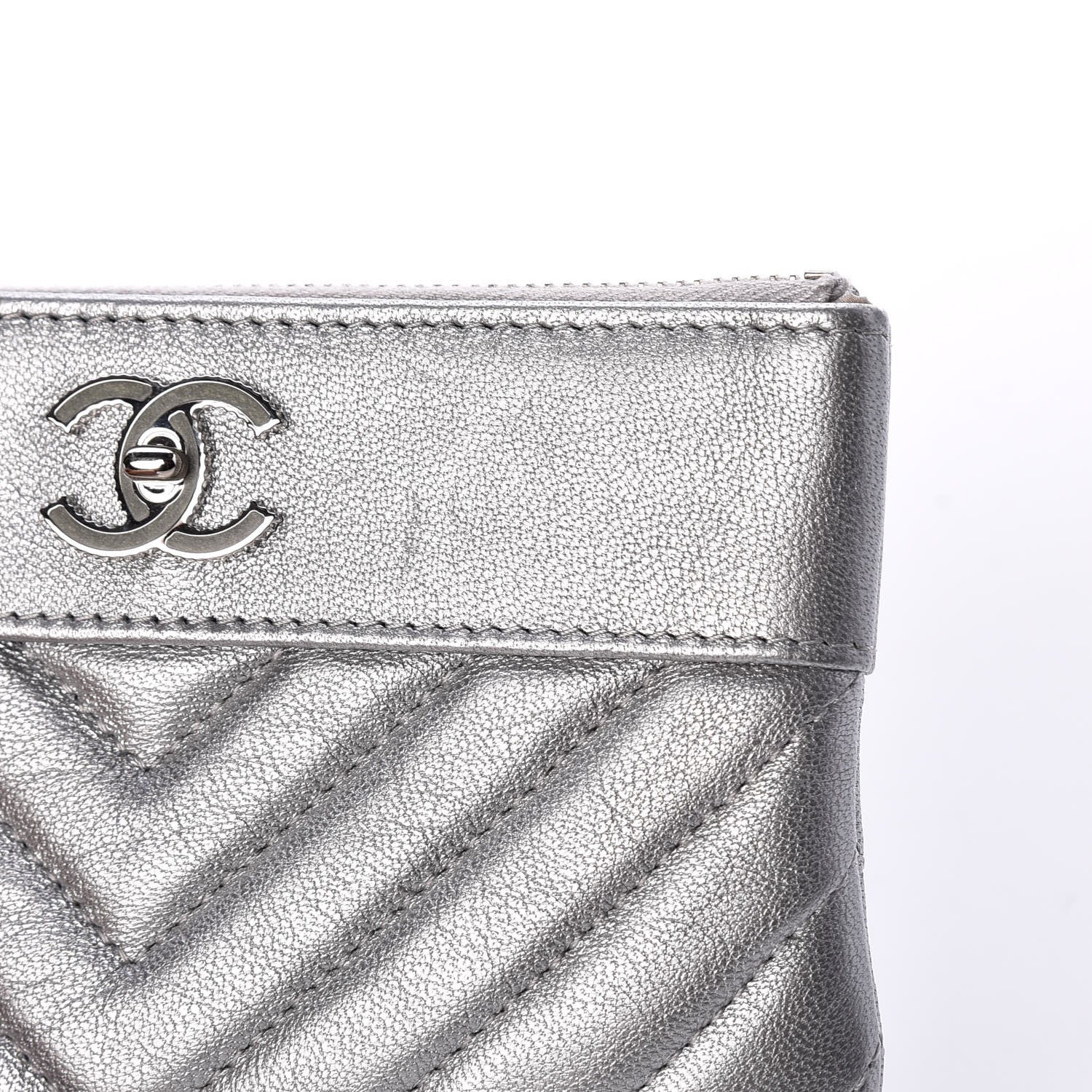 Chanel Metallic Sheepskin Chevron Quilted Small Vintage Mademoiselle Cosmetic Case Silver 10 of 12
