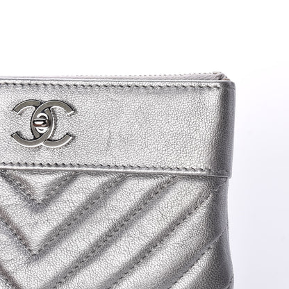 Chanel Metallic Sheepskin Chevron Quilted Small Vintage Mademoiselle Cosmetic Case Silver 10 of 12